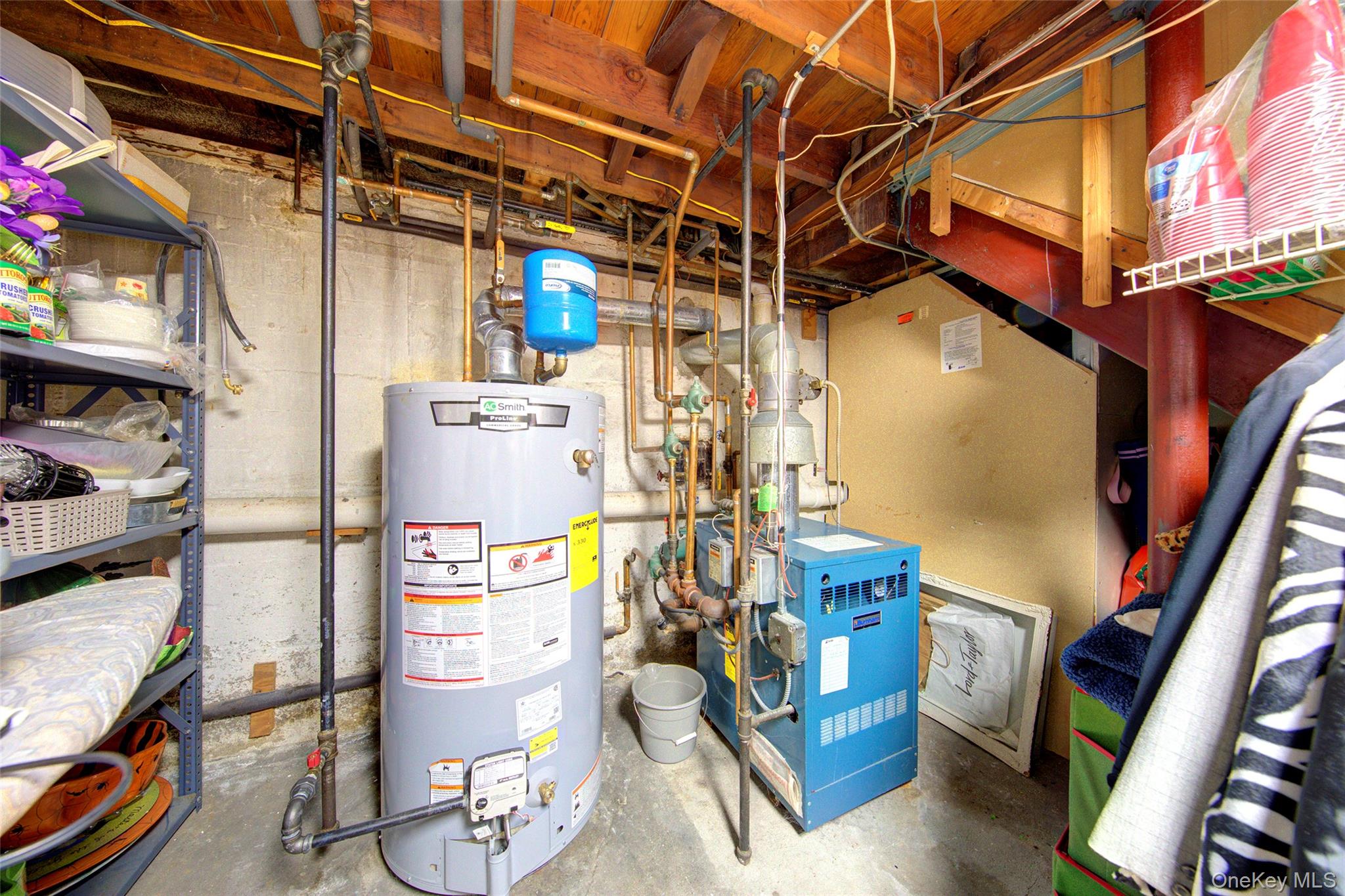 997 Glen Drive, Franklin Square, NY 11010