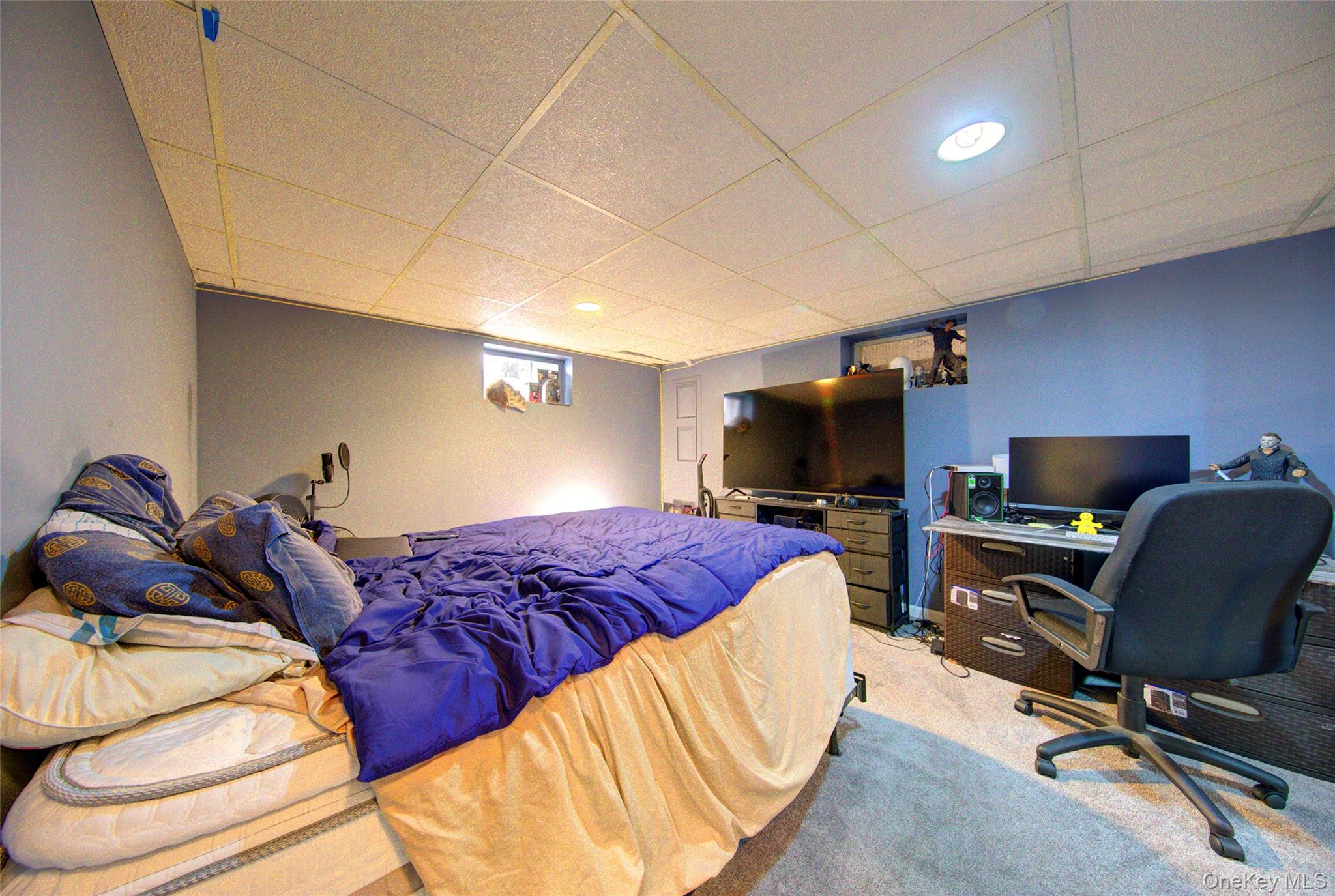 997 Glen Drive, Franklin Square, NY 11010