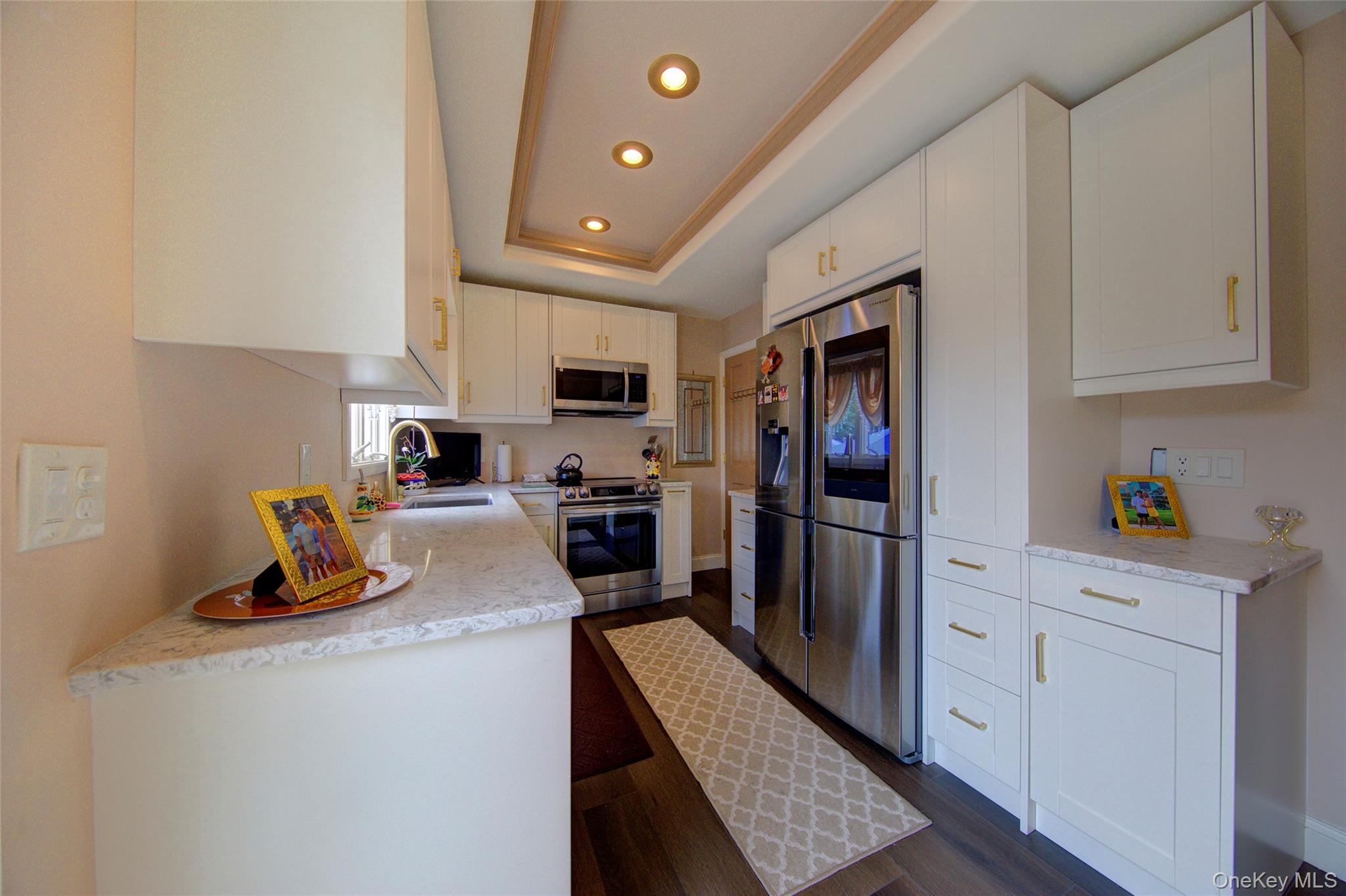 997 Glen Drive, Franklin Square, NY 11010