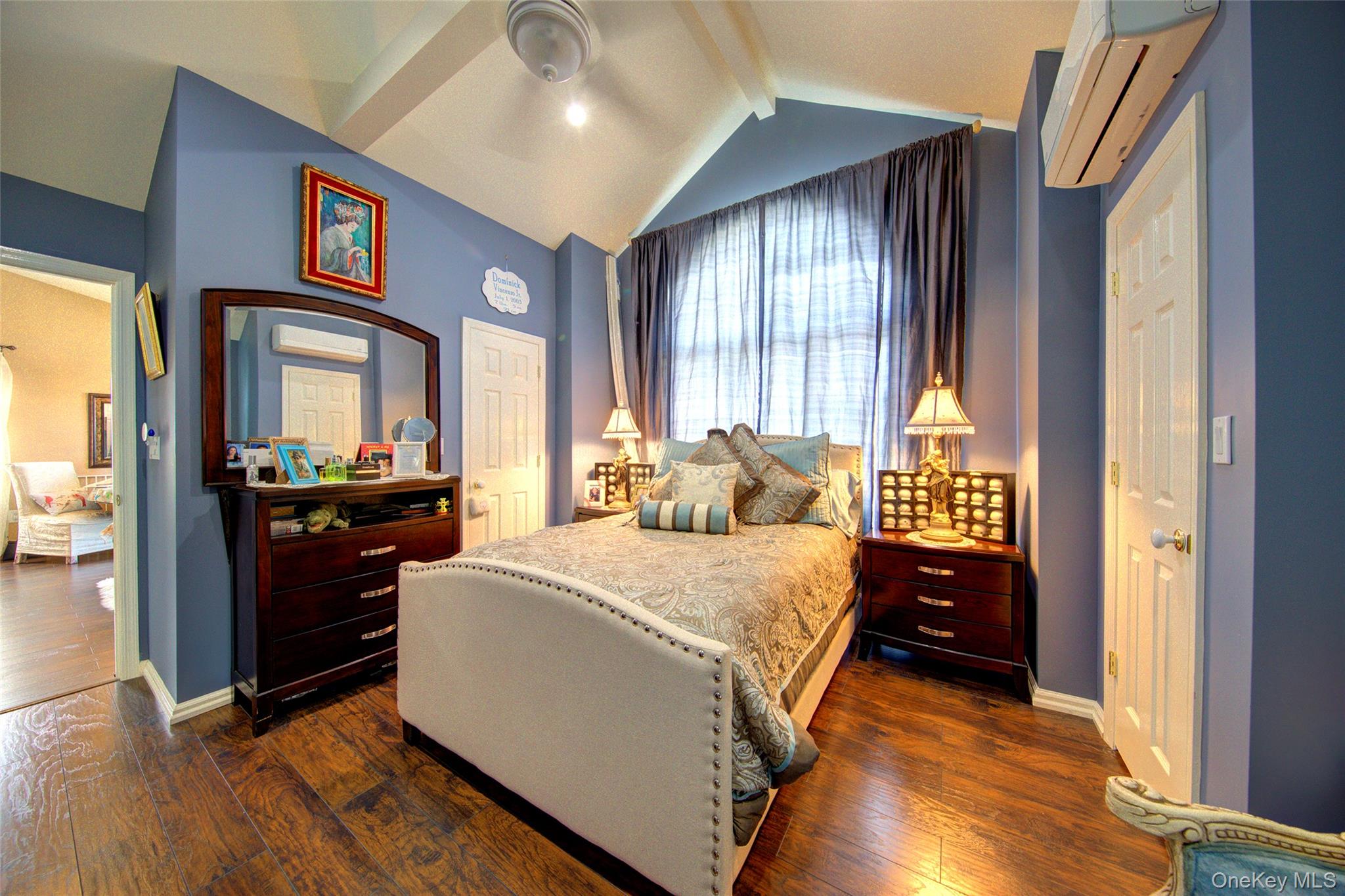 997 Glen Drive, Franklin Square, NY 11010