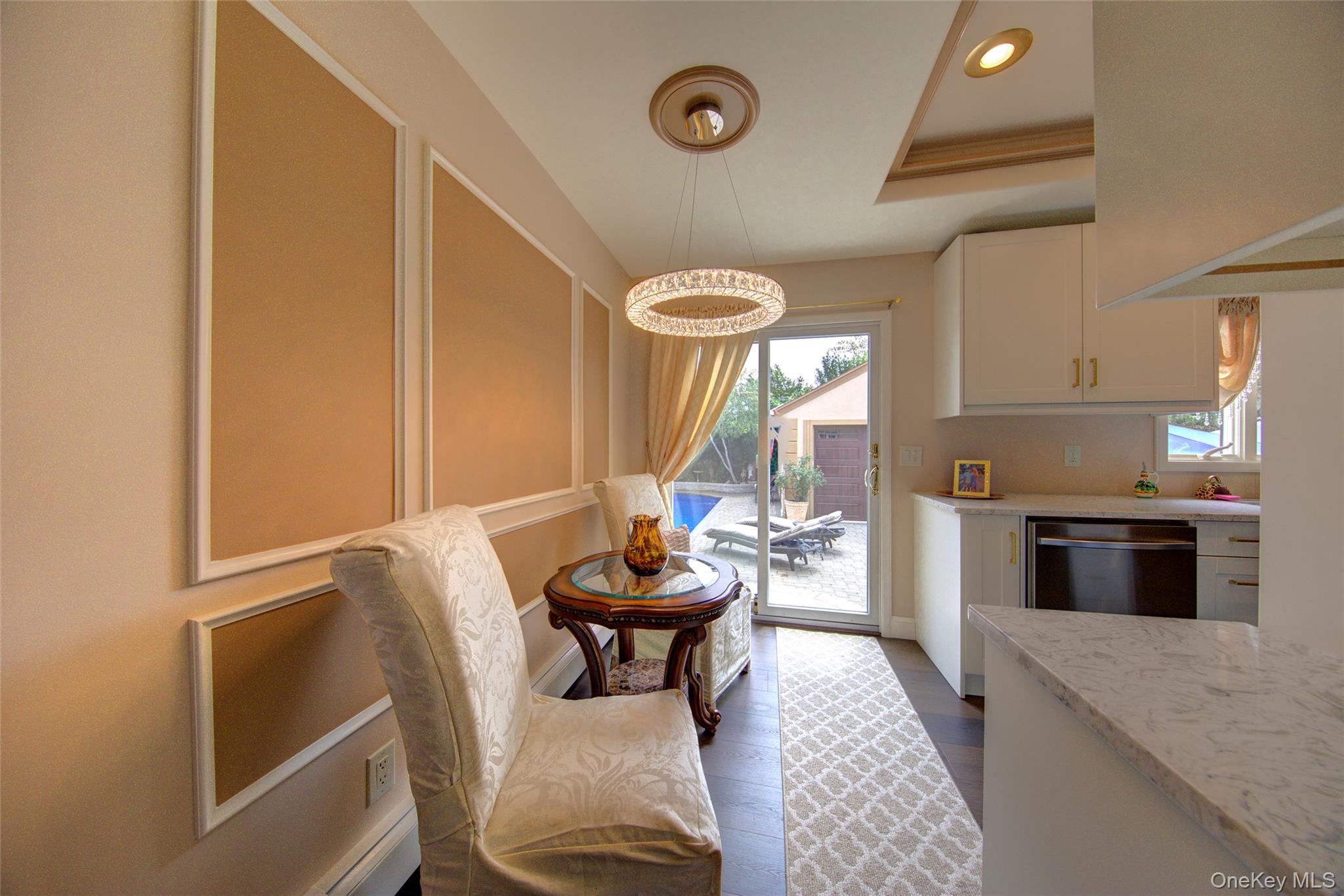 997 Glen Drive, Franklin Square, NY 11010