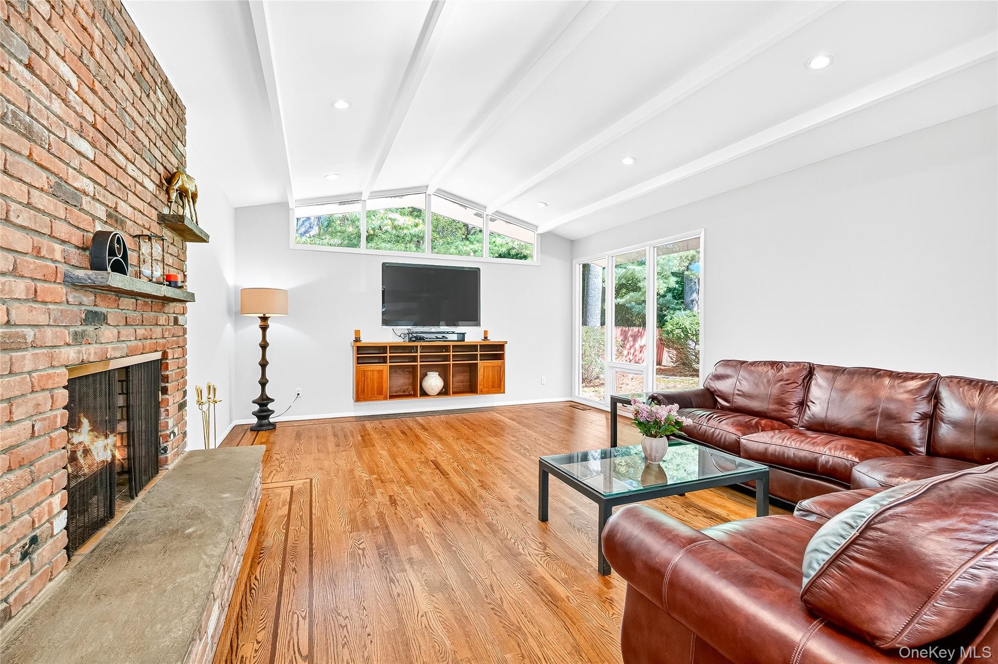 10 Barnaby Lane, Hartsdale, NY 10530