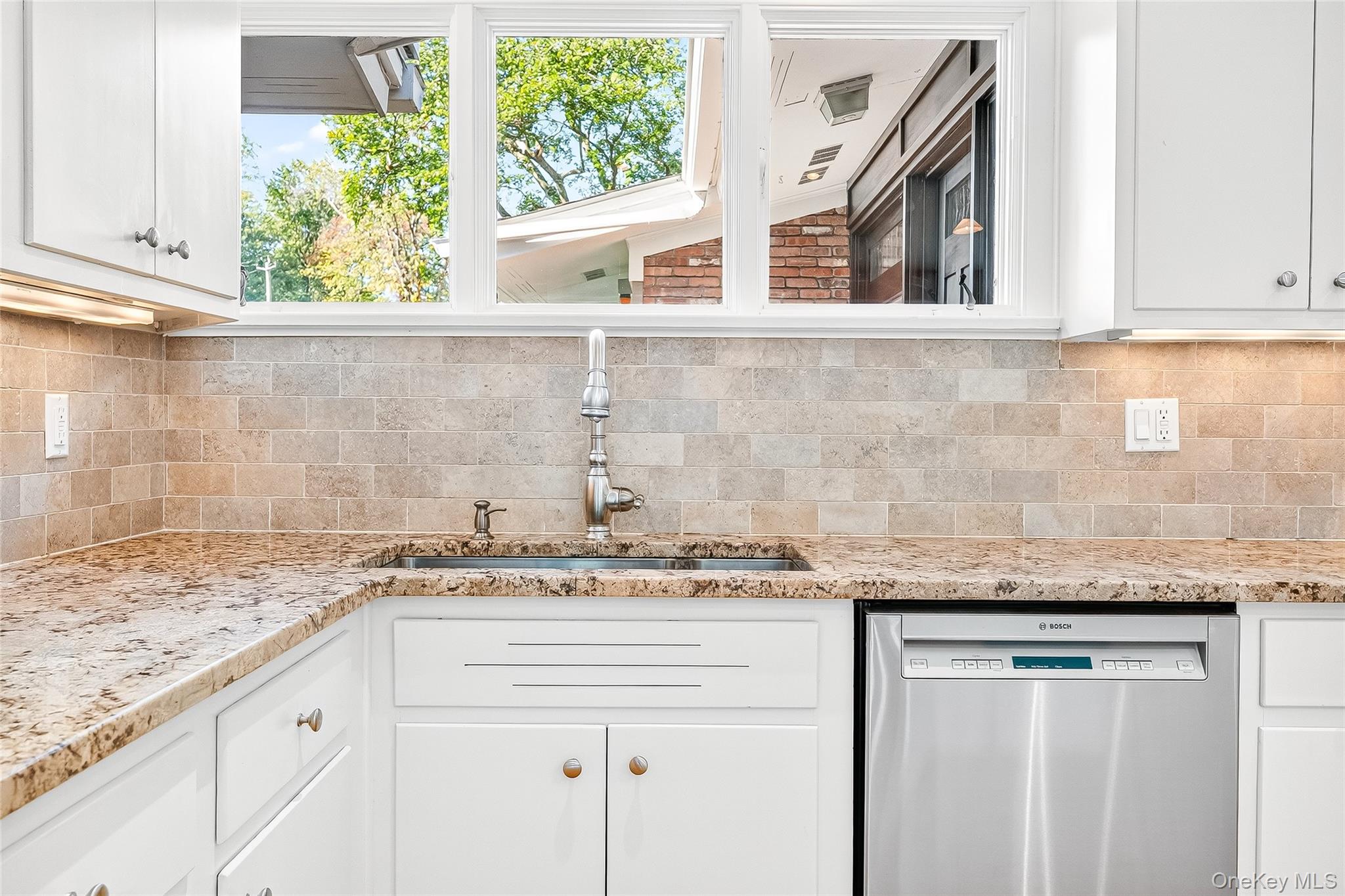 10 Barnaby Lane, Hartsdale, NY 10530