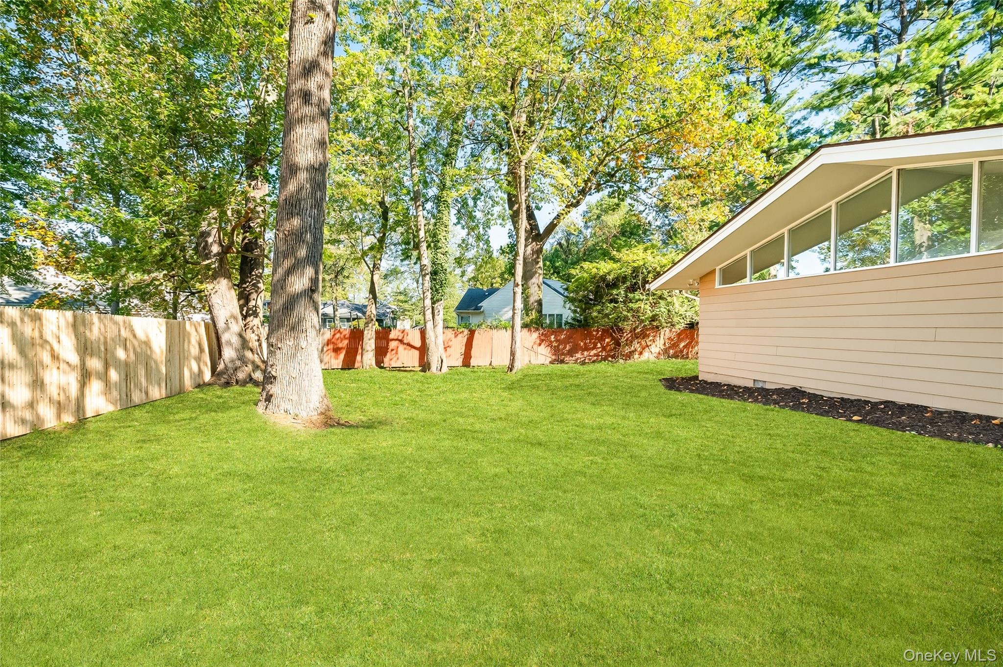 10 Barnaby Lane, Hartsdale, NY 10530