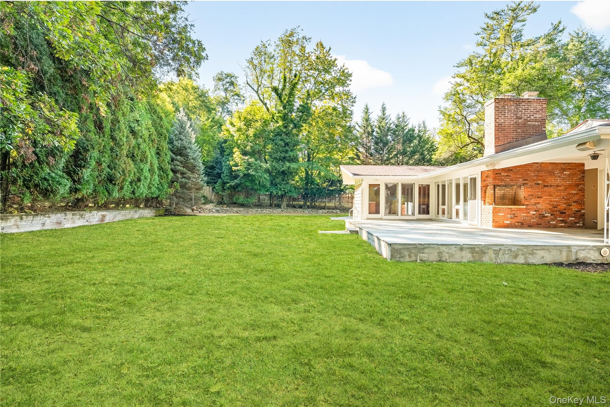 10 Barnaby Lane, Hartsdale, NY 10530