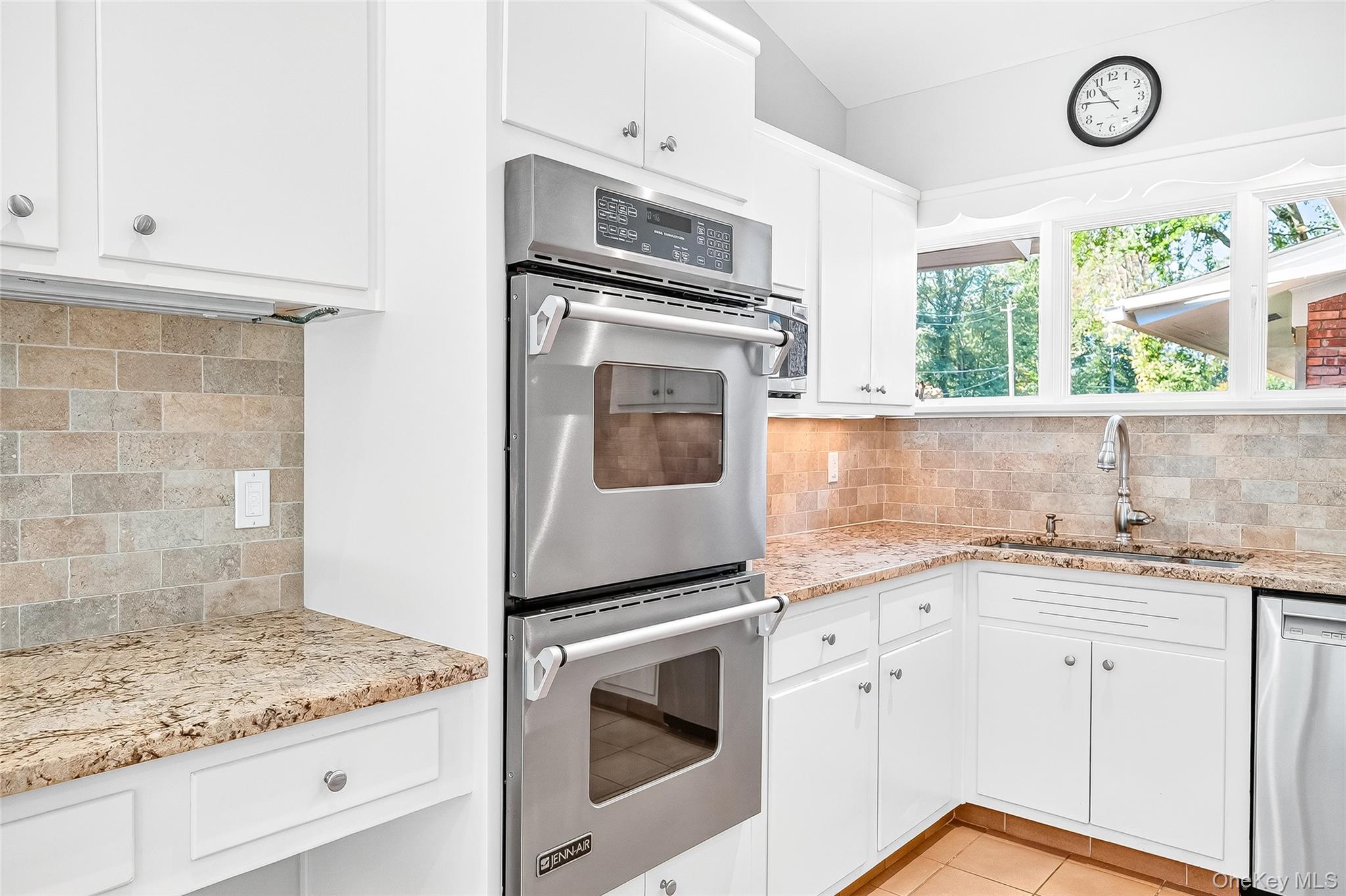 10 Barnaby Lane, Hartsdale, NY 10530