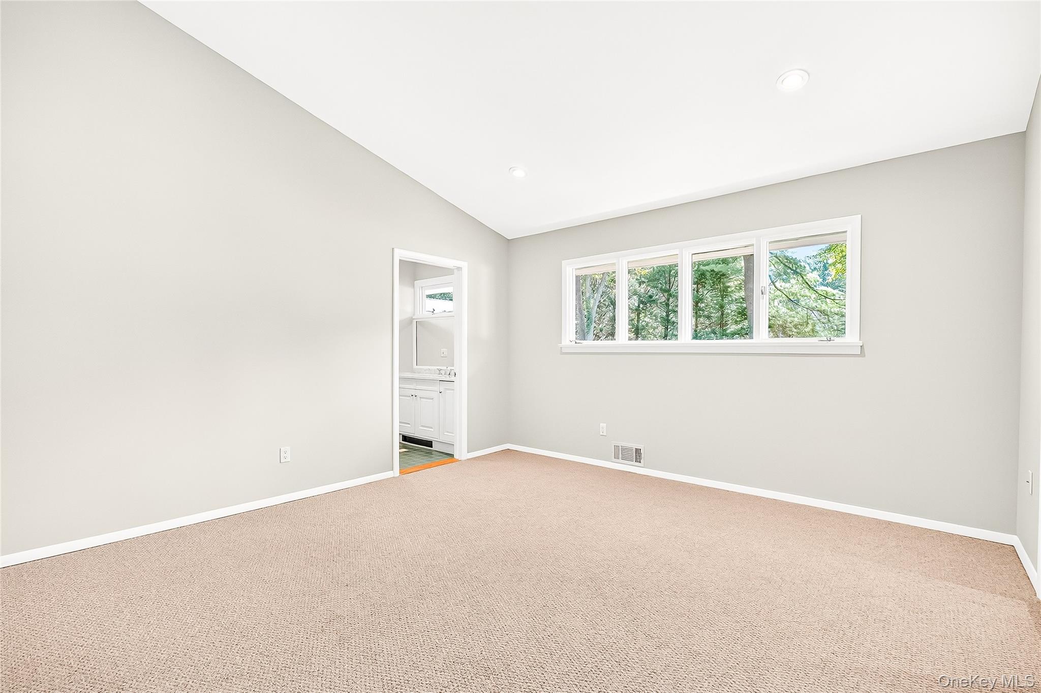 10 Barnaby Lane, Hartsdale, NY 10530