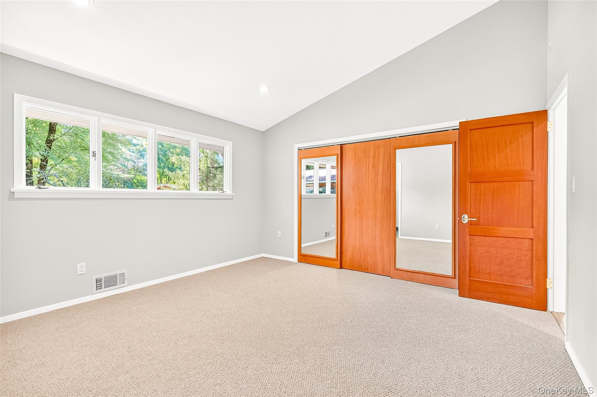 10 Barnaby Lane, Hartsdale, NY 10530