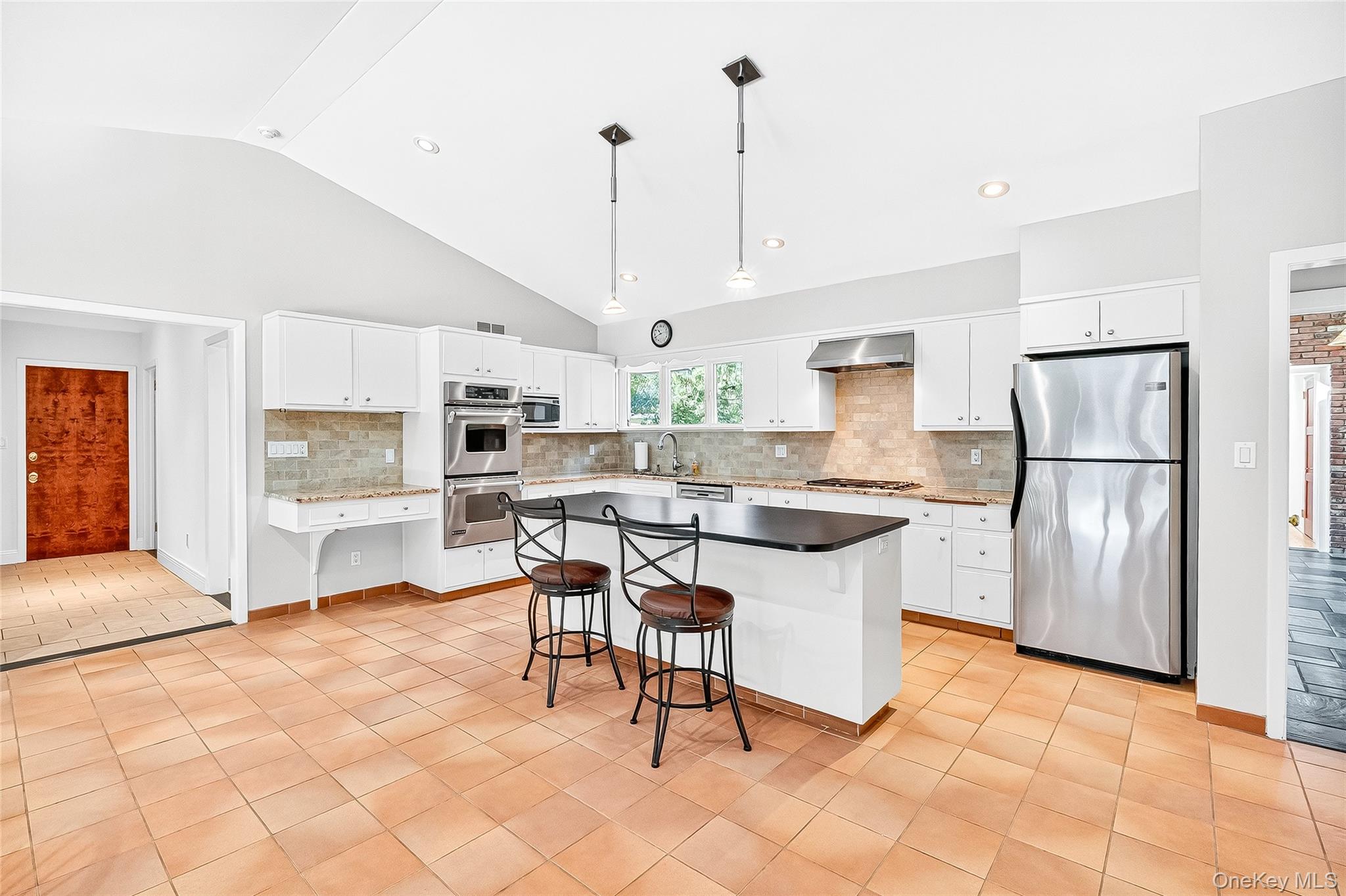 10 Barnaby Lane, Hartsdale, NY 10530