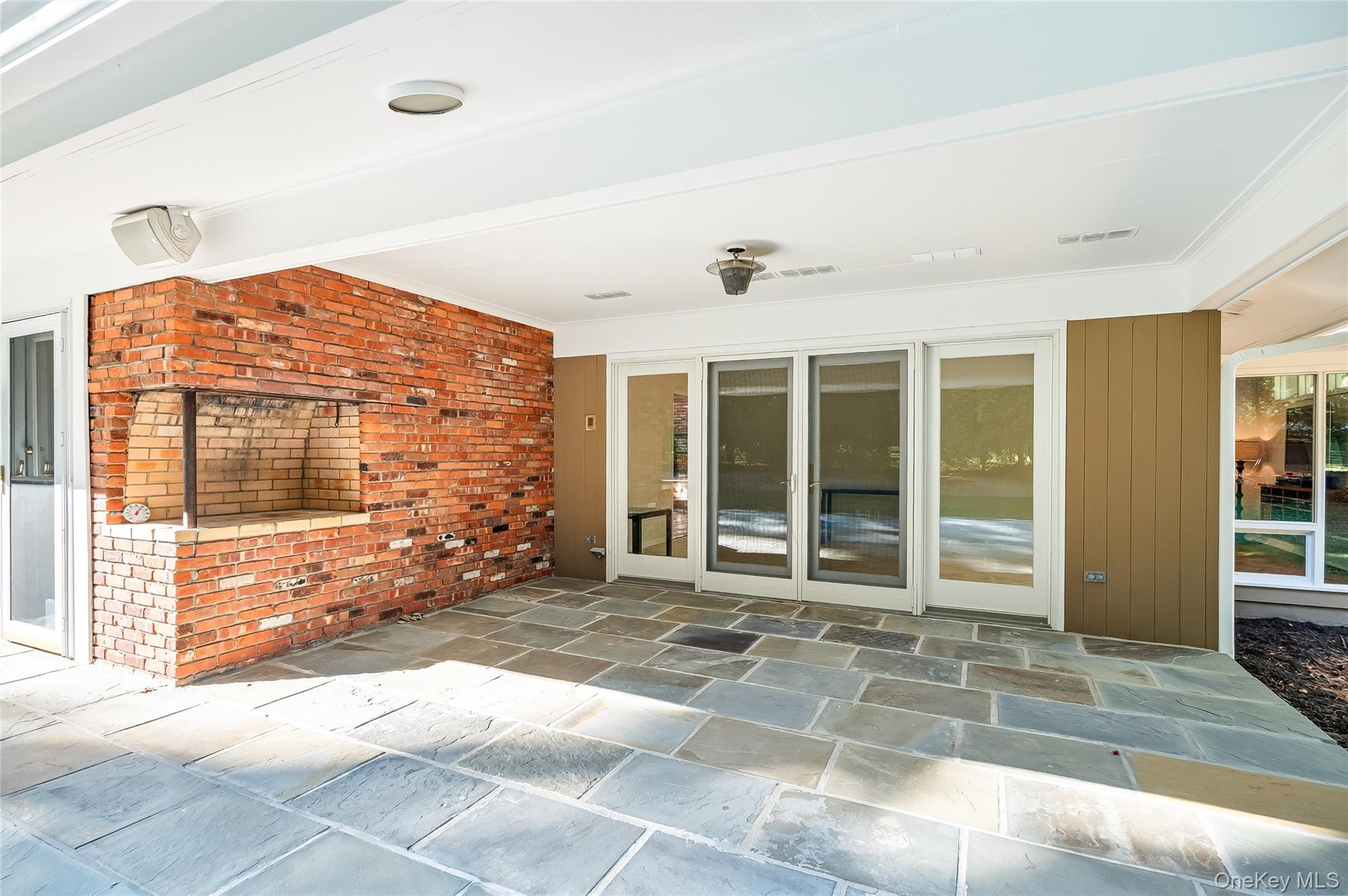 10 Barnaby Lane, Hartsdale, NY 10530