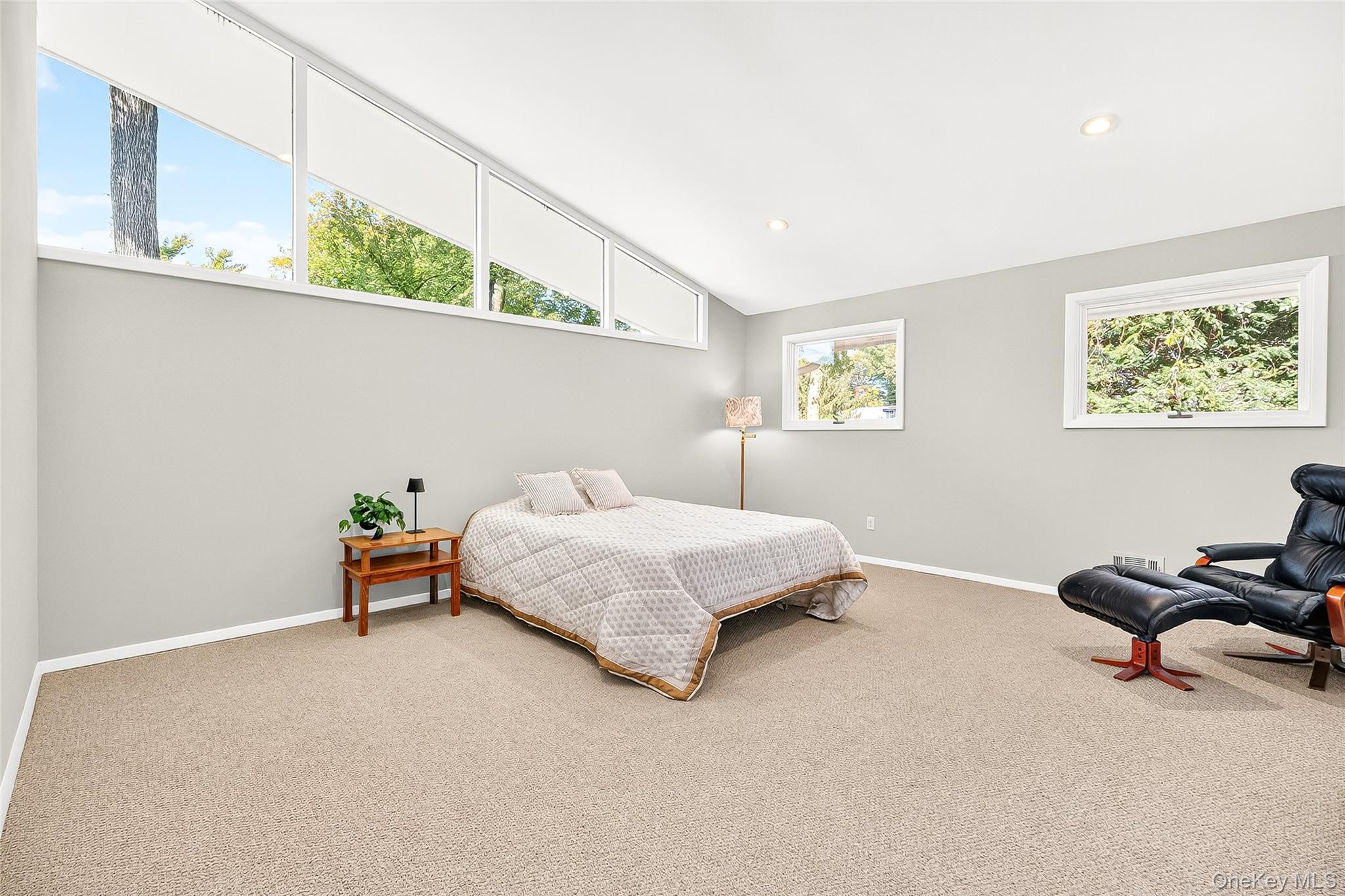 10 Barnaby Lane, Hartsdale, NY 10530