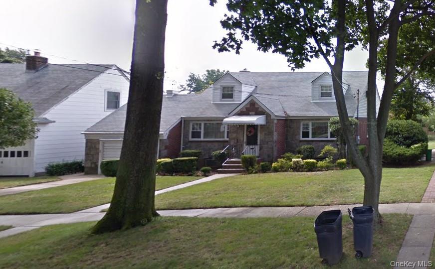 908 6th Avenue, New Hyde Park, NY 11040