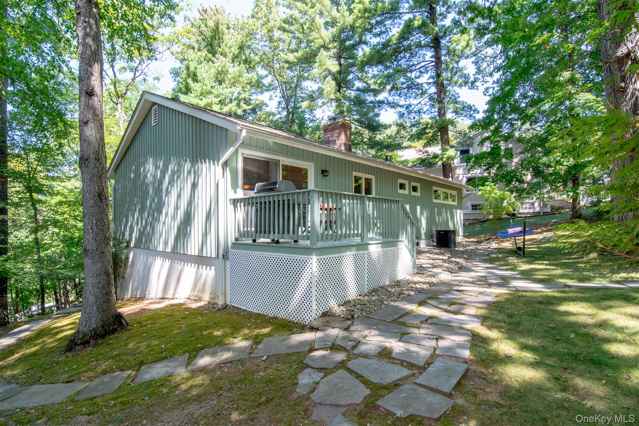 70 Deertrack Lane, Irvington, NY 10533