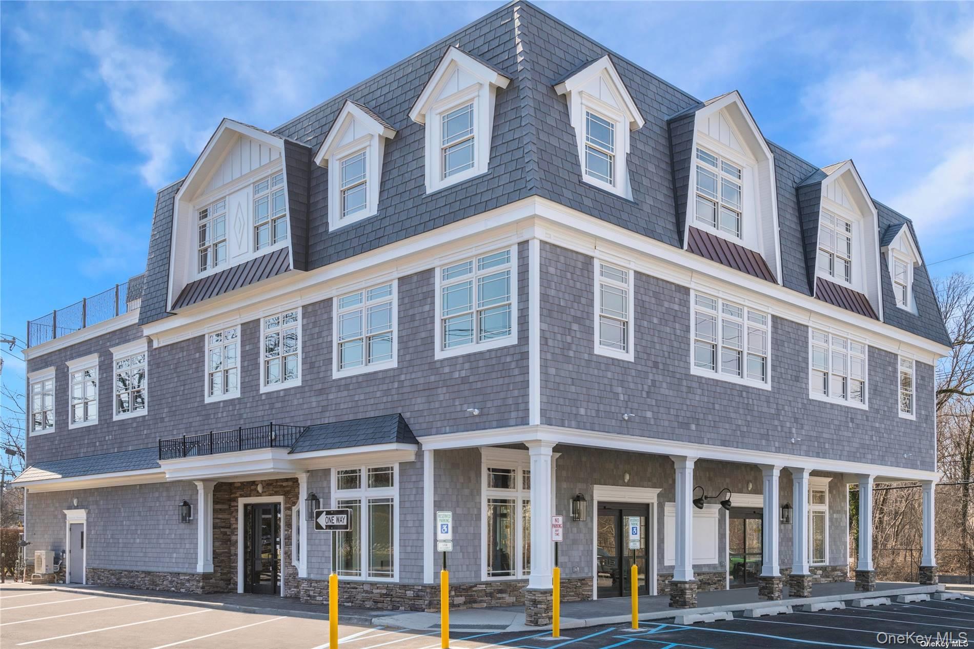110 New York Avenue # 2B, Huntington, NY 11743