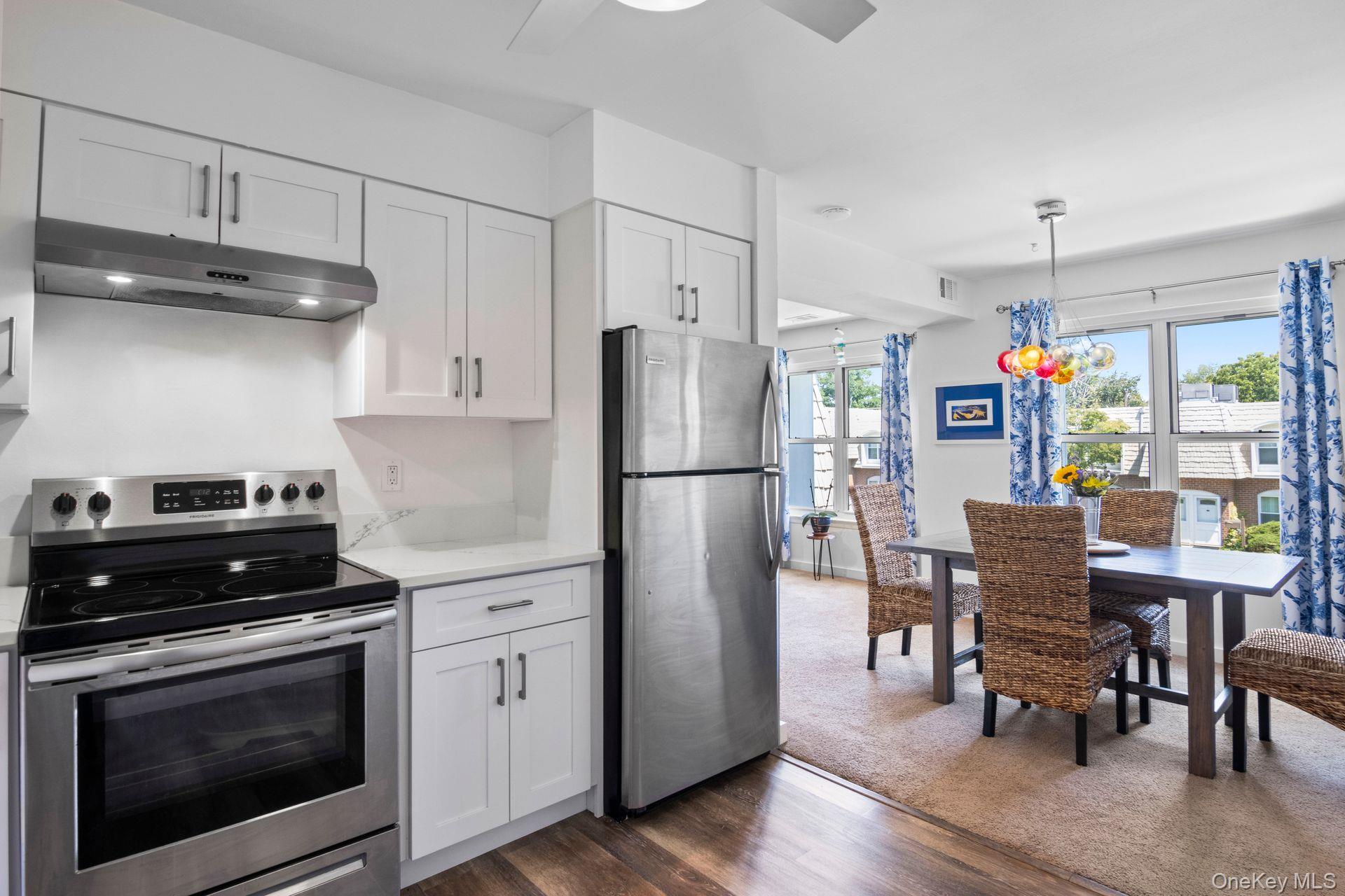 175 Main Avenue # 136, Wheatley Heights, NY 11798