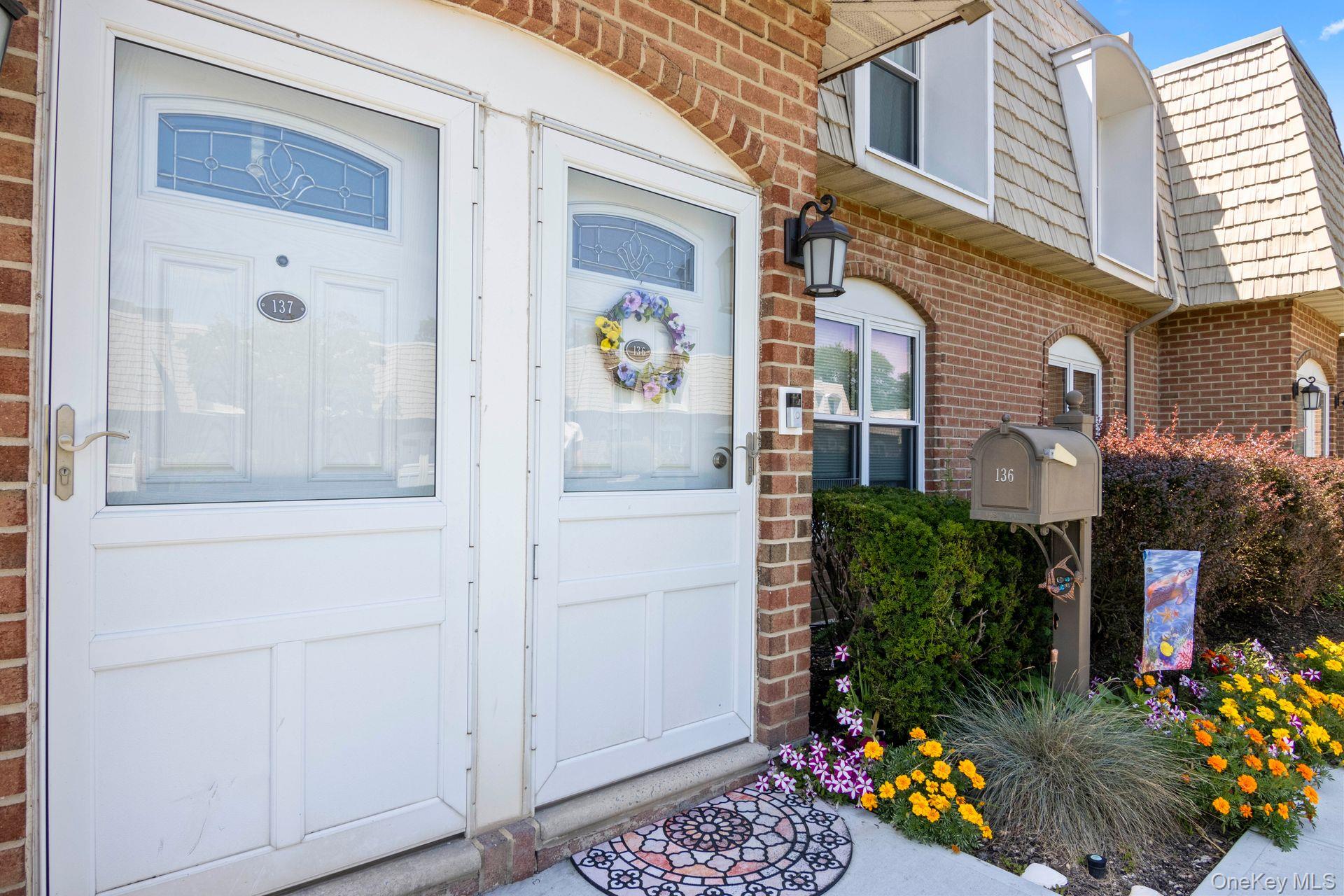 175 Main Avenue # 136, Wheatley Heights, NY 11798