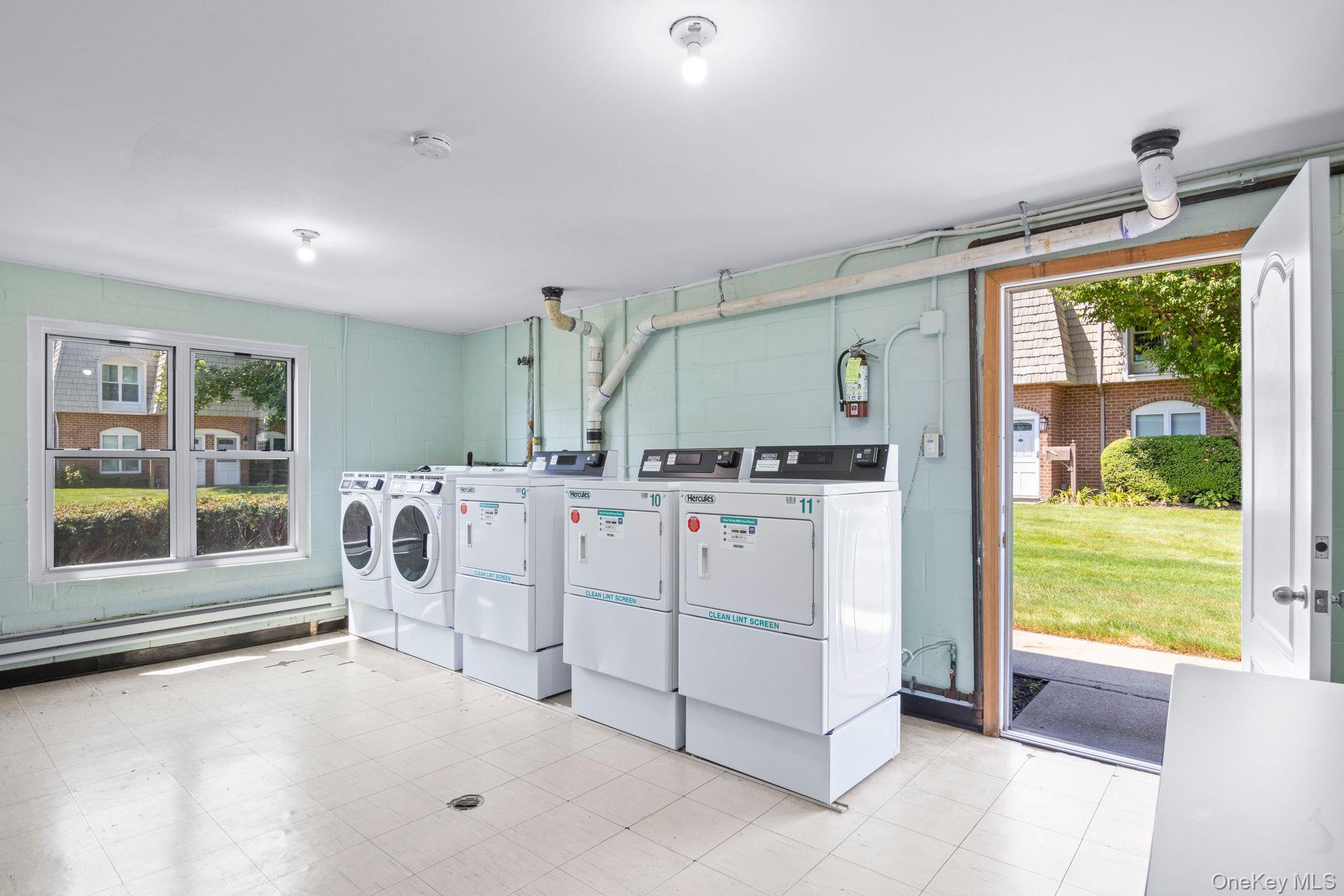 175 Main Avenue # 136, Wheatley Heights, NY 11798