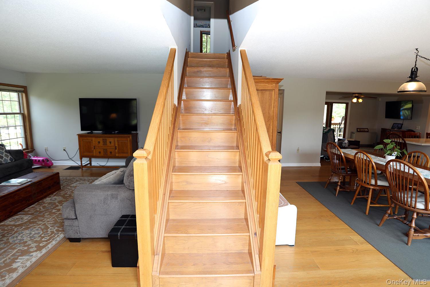 59 Delaware Drive, Call Listing Agent, PA 18415