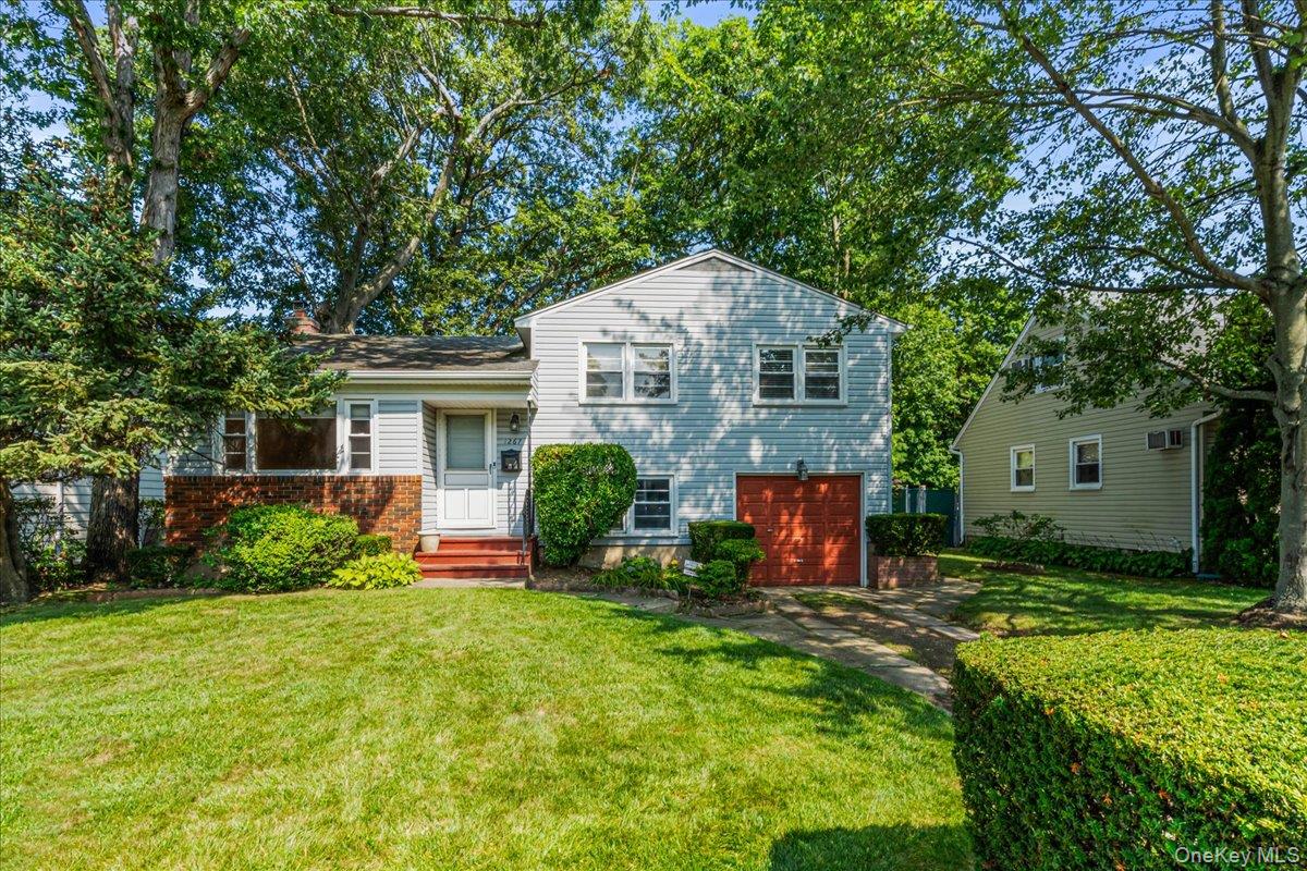 1267 Taft Avenue, Merrick, NY 11566