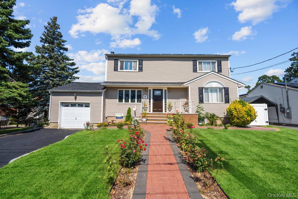 1212 Herzel Boulevard, West Babylon, NY 11704