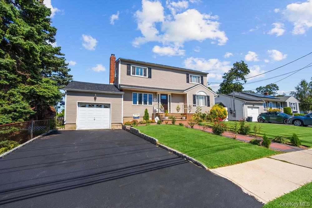 1212 Herzel Boulevard, West Babylon, NY 11704