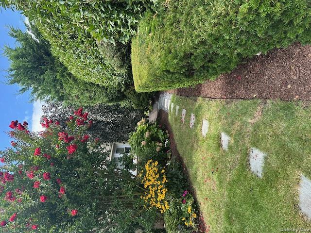 3101 Lonni Lane, Merrick, NY 11566