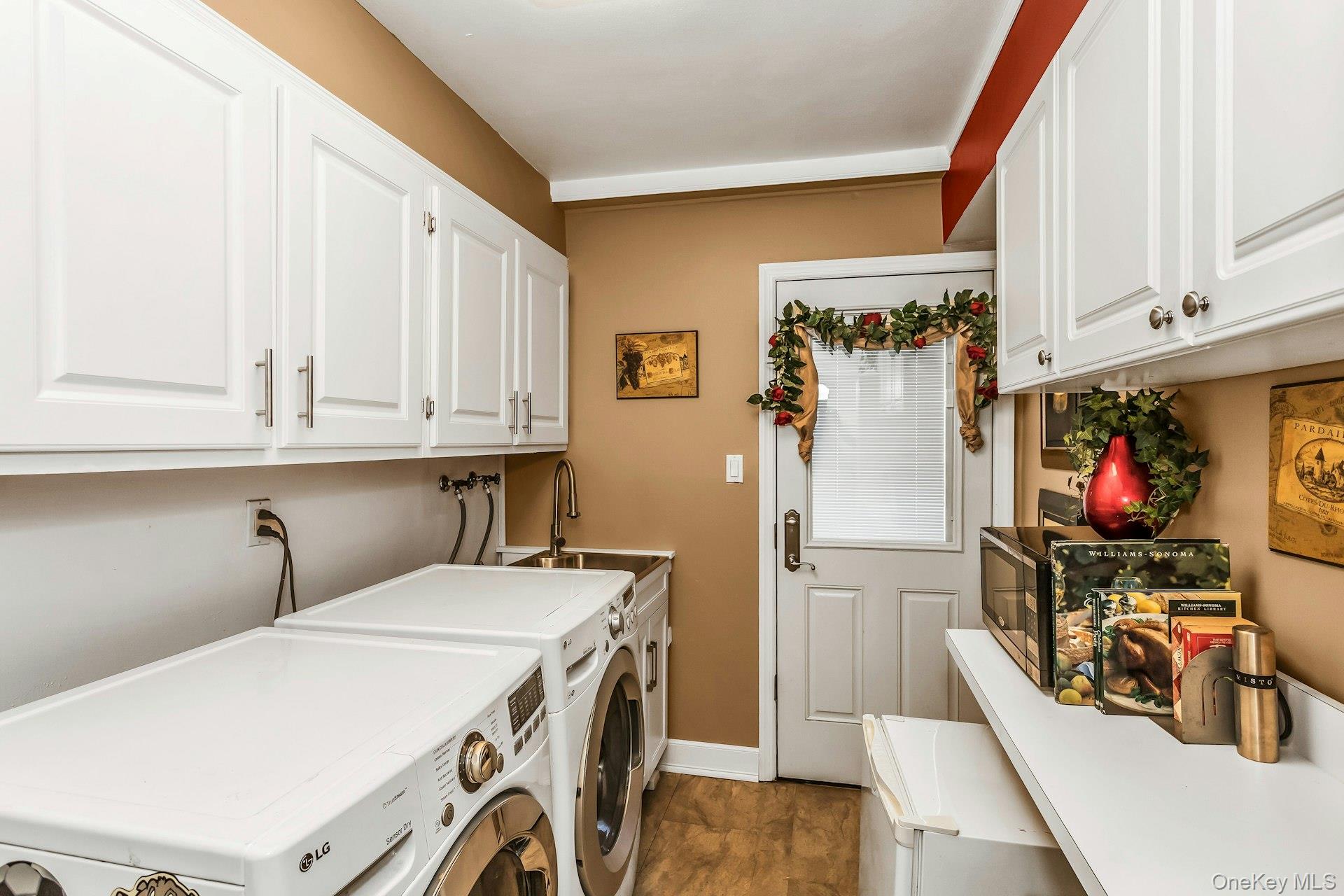 3101 Lonni Lane, Merrick, NY 11566