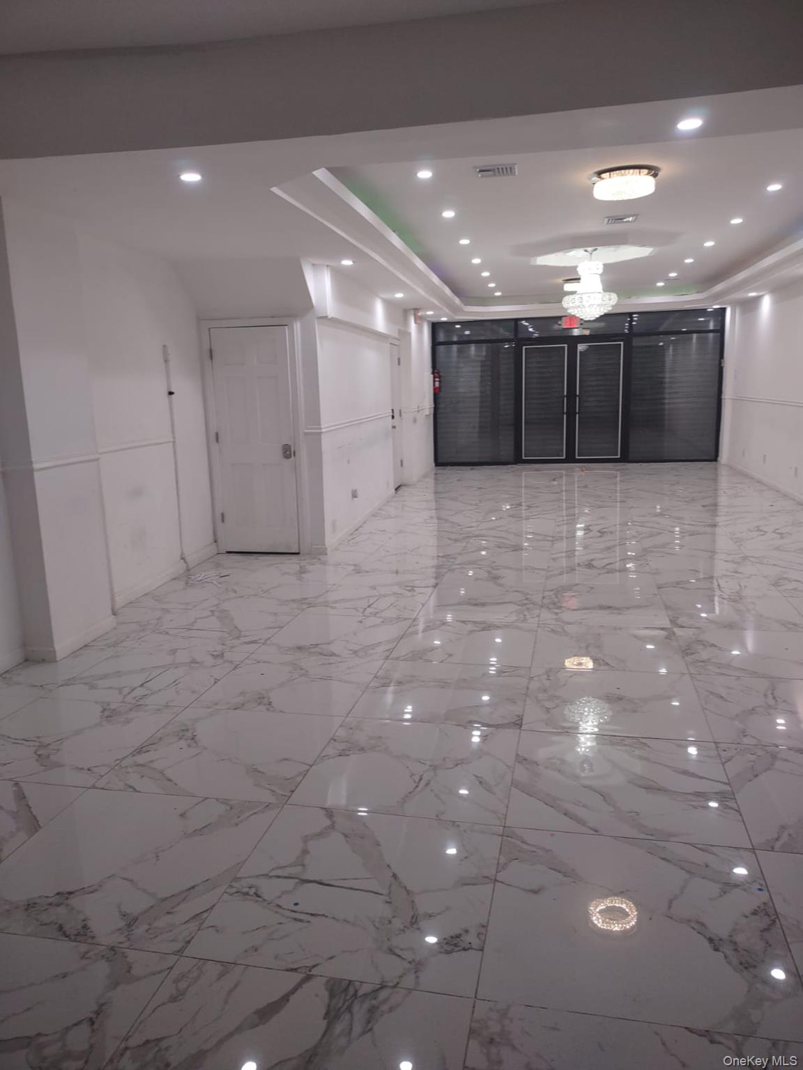 214-47 Jamaica Avenue, Jamaica, NY 11428