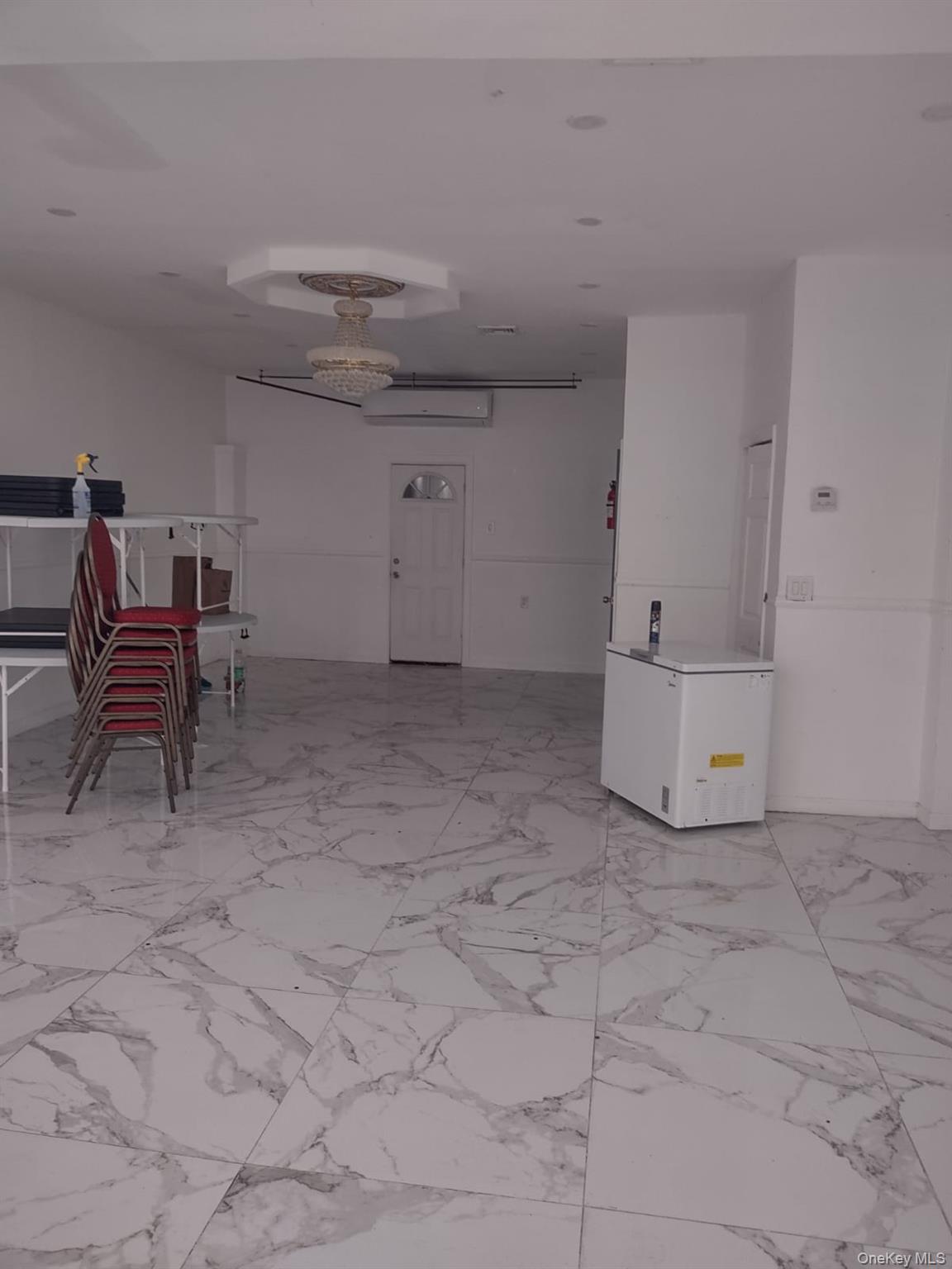 214-47 Jamaica Avenue, Jamaica, NY 11428