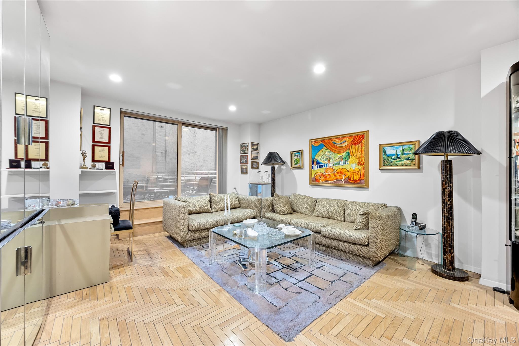 106 Central Park S # 4D, New York (Manhattan), NY 10019