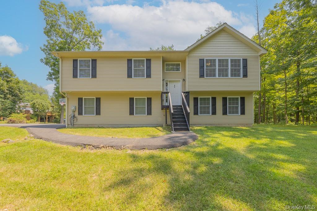 45 Donna Chrystie Lane, Walden, NY 12586
