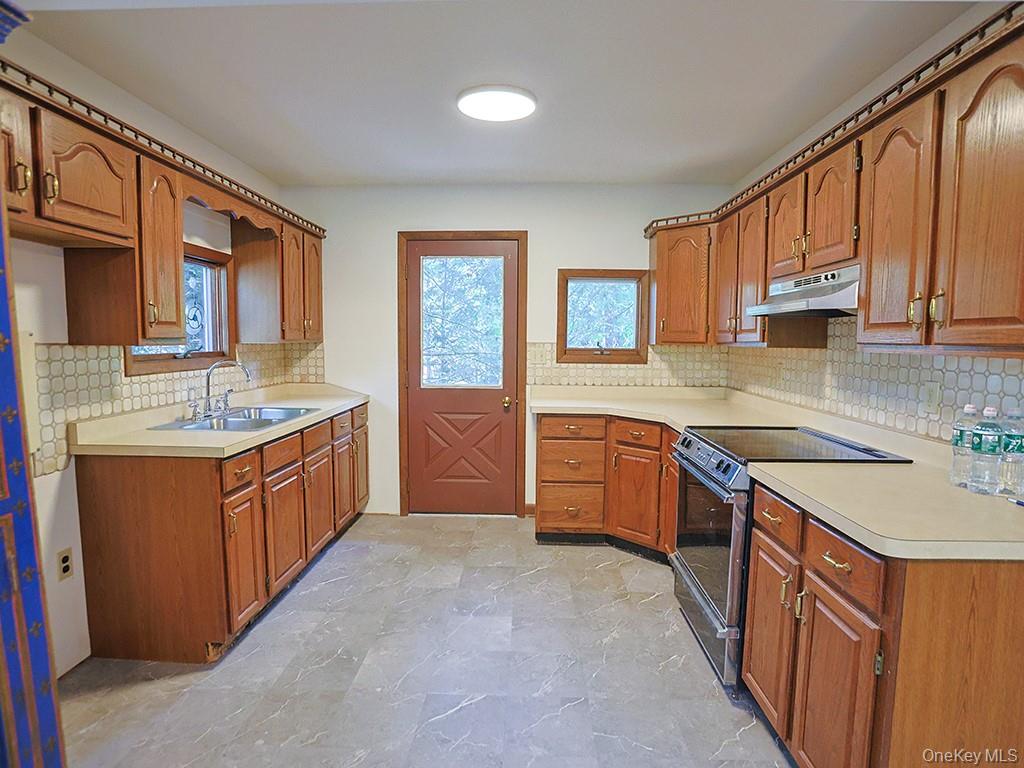 5 Wolf Pond Road, Wurtsboro, NY 12790