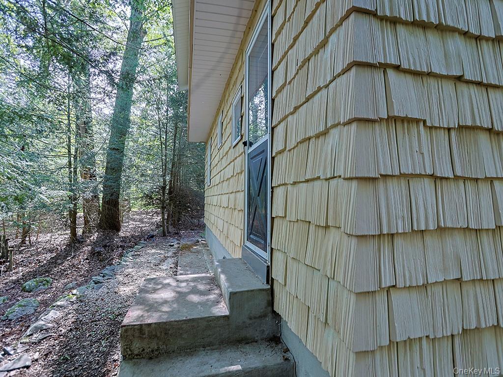 5 Wolf Pond Road, Wurtsboro, NY 12790