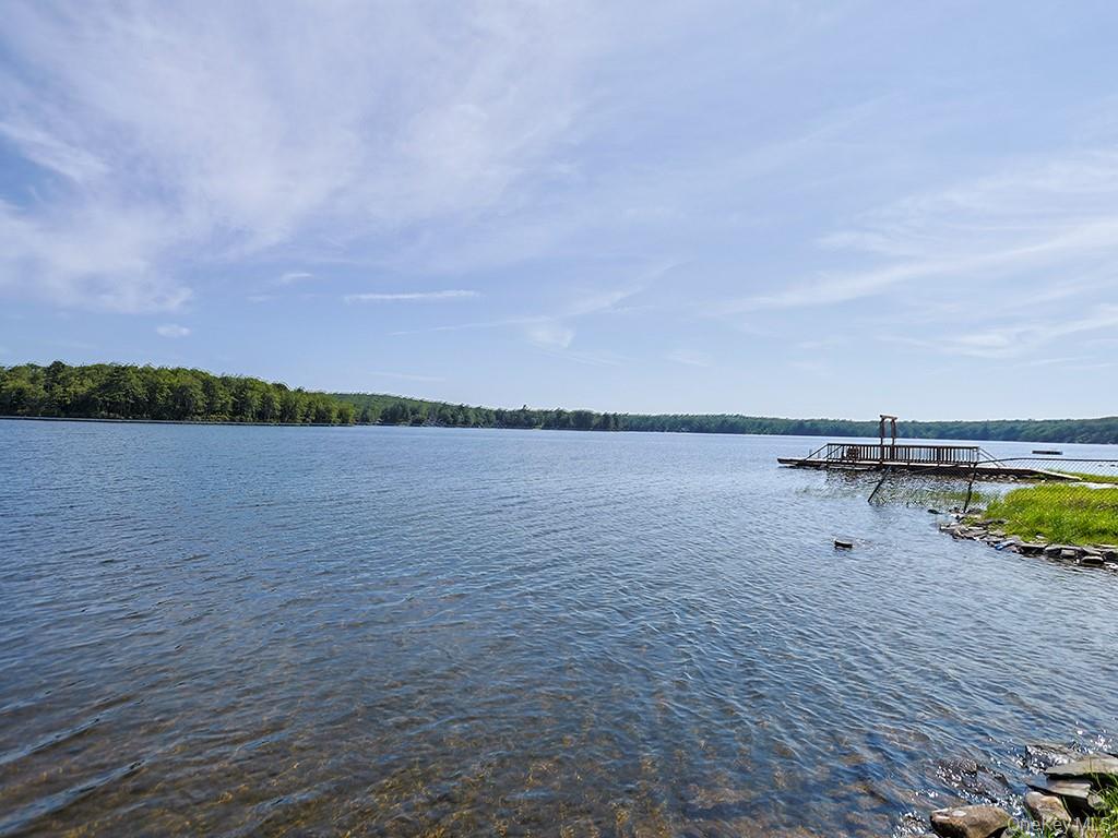 5 Wolf Pond Road, Wurtsboro, NY 12790