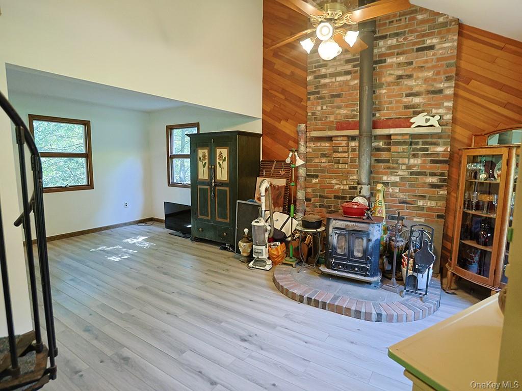 5 Wolf Pond Road, Wurtsboro, NY 12790