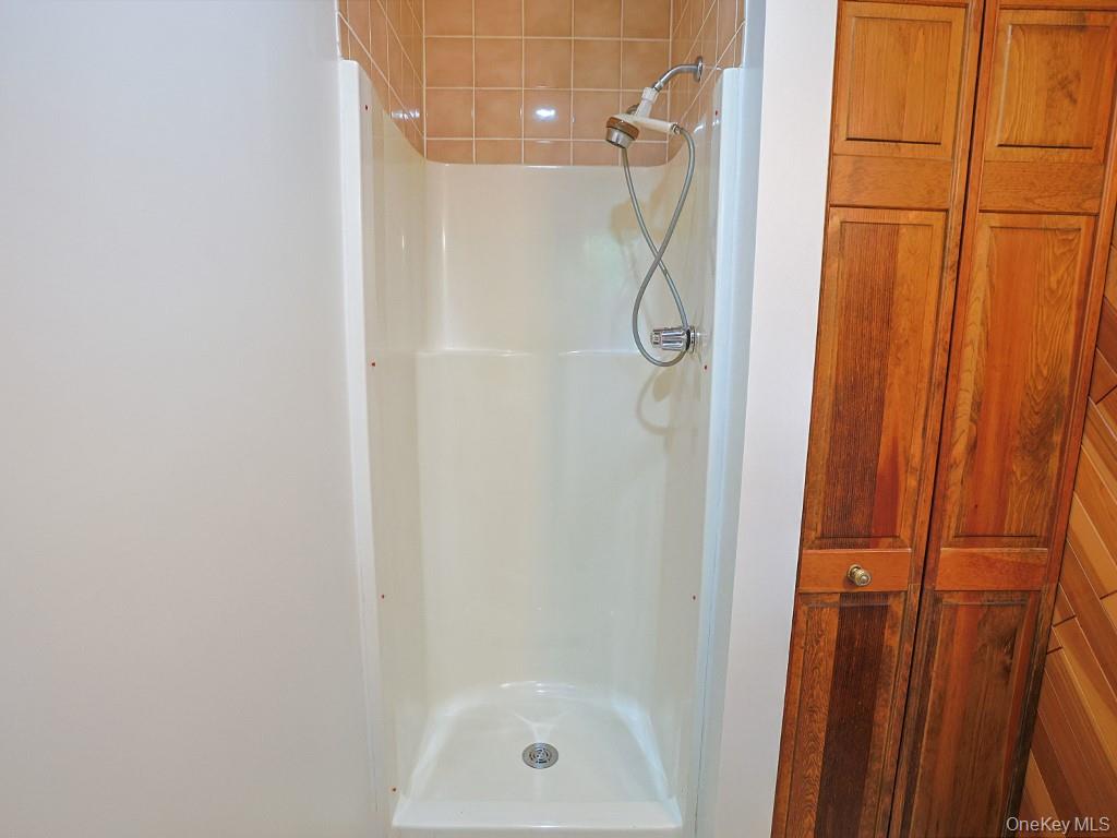 5 Wolf Pond Road, Wurtsboro, NY 12790