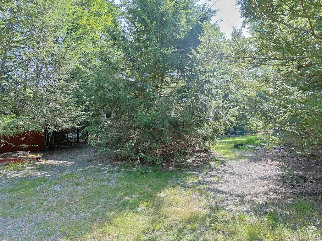 5 Wolf Pond Road, Wurtsboro, NY 12790