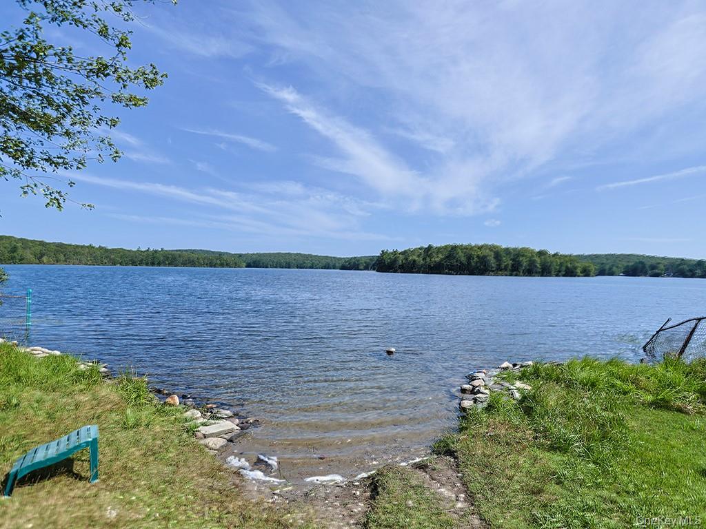 5 Wolf Pond Road, Wurtsboro, NY 12790