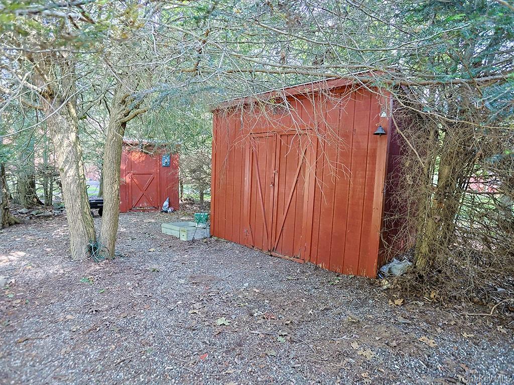 5 Wolf Pond Road, Wurtsboro, NY 12790