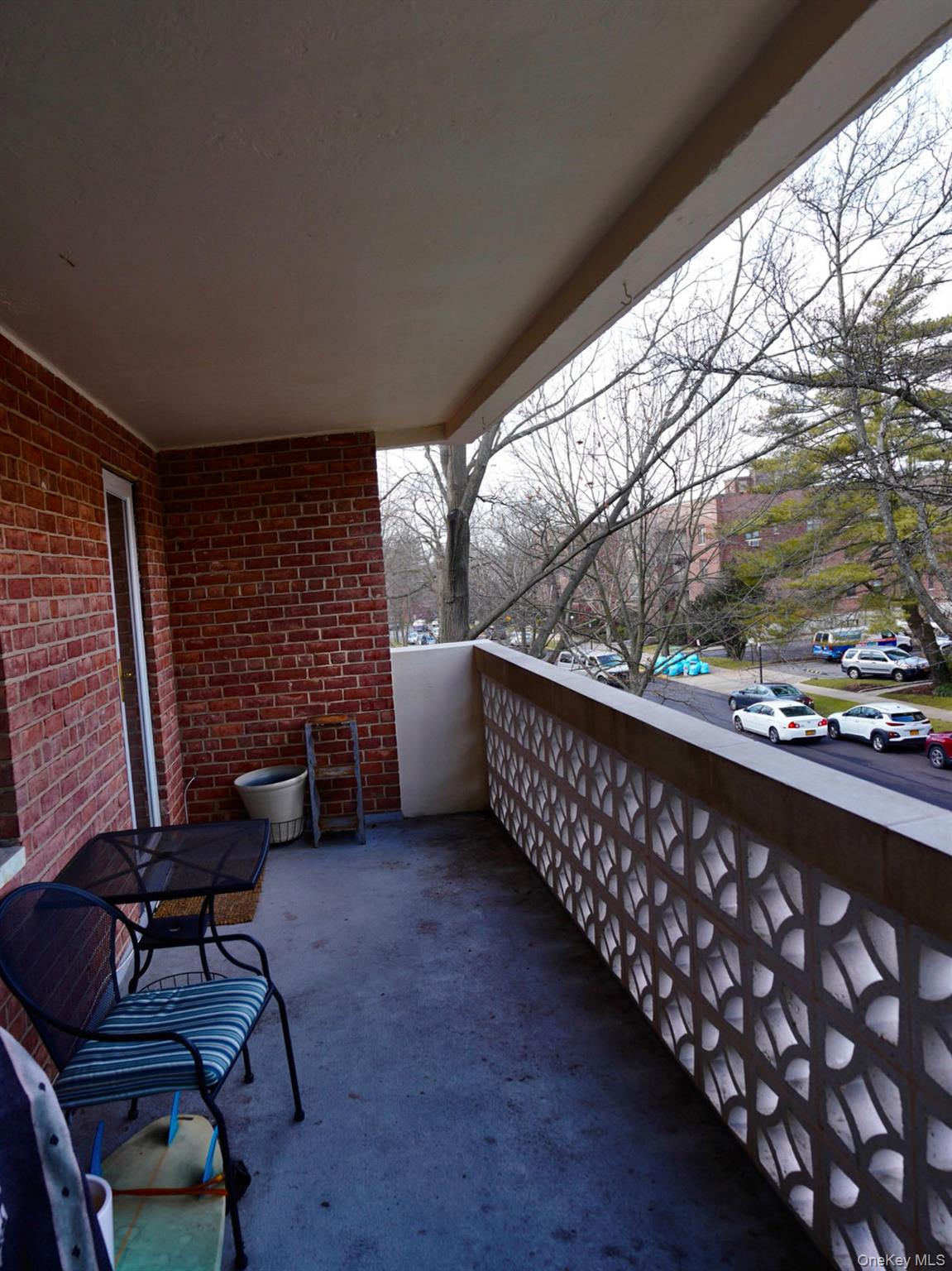 50 Hillpark Avenue # 2F, Great Neck, NY 11021