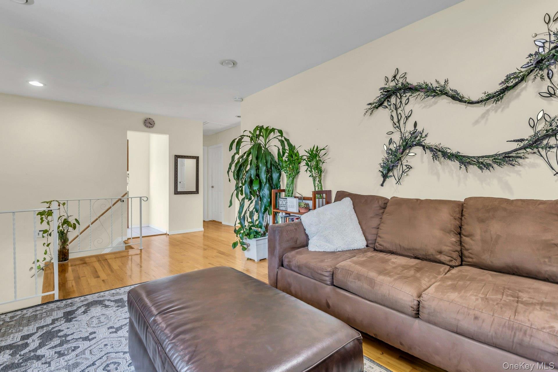 17 Phyllis Drive, East Northport, NY 11731