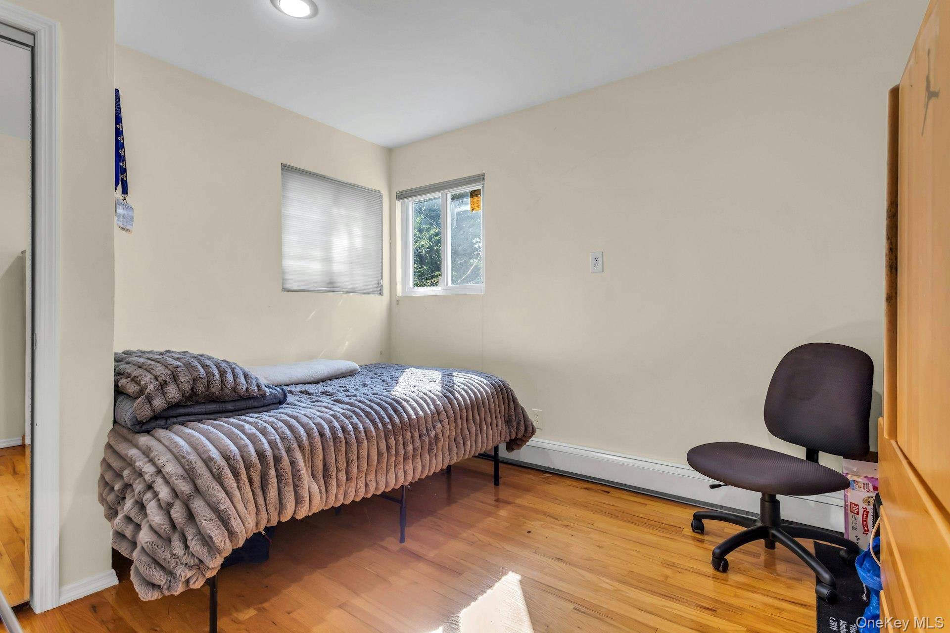 17 Phyllis Drive, East Northport, NY 11731