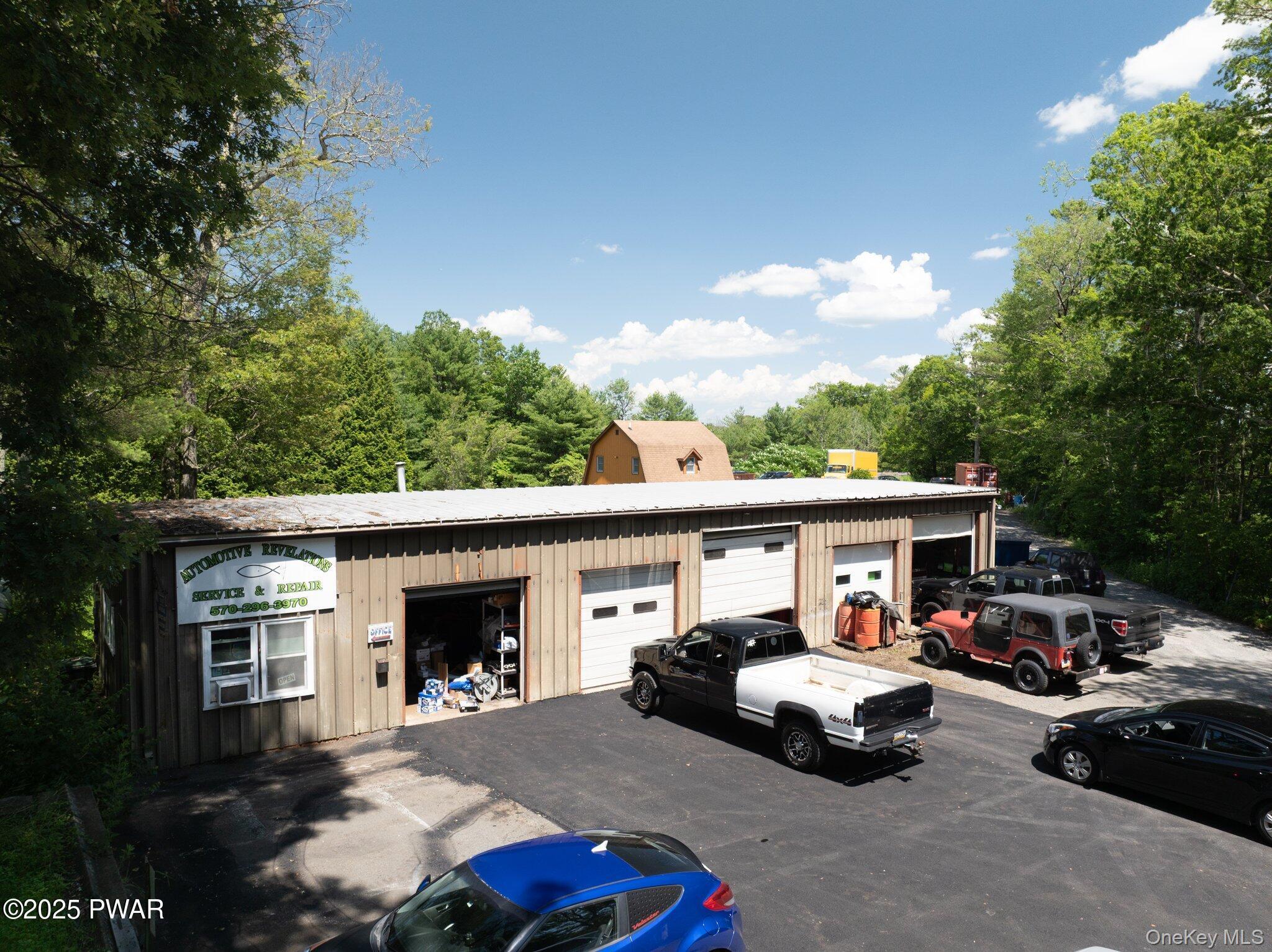 111 Mountain Springs Road, Milford, PA 18337