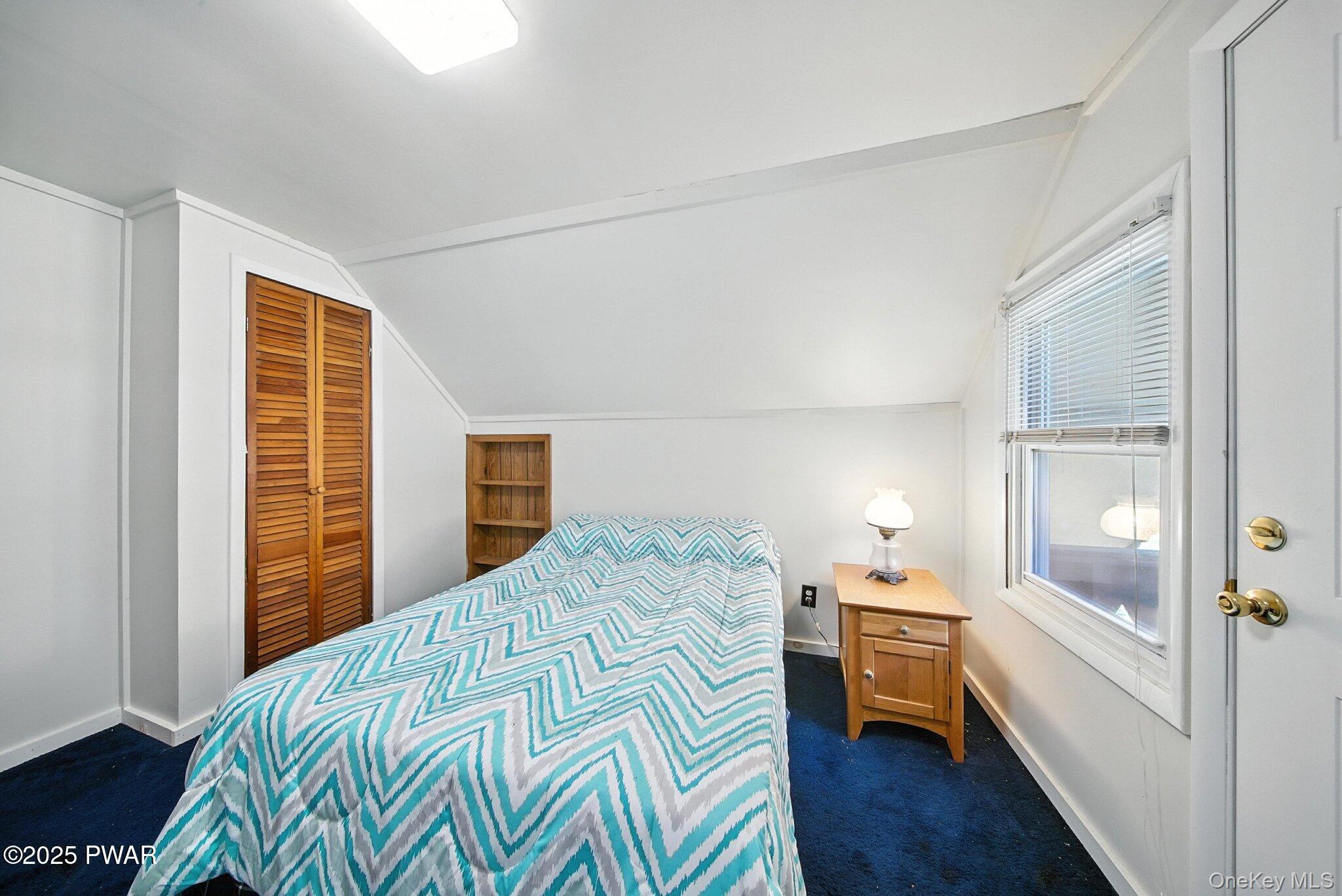 111 Mountain Springs Road, Milford, PA 18337