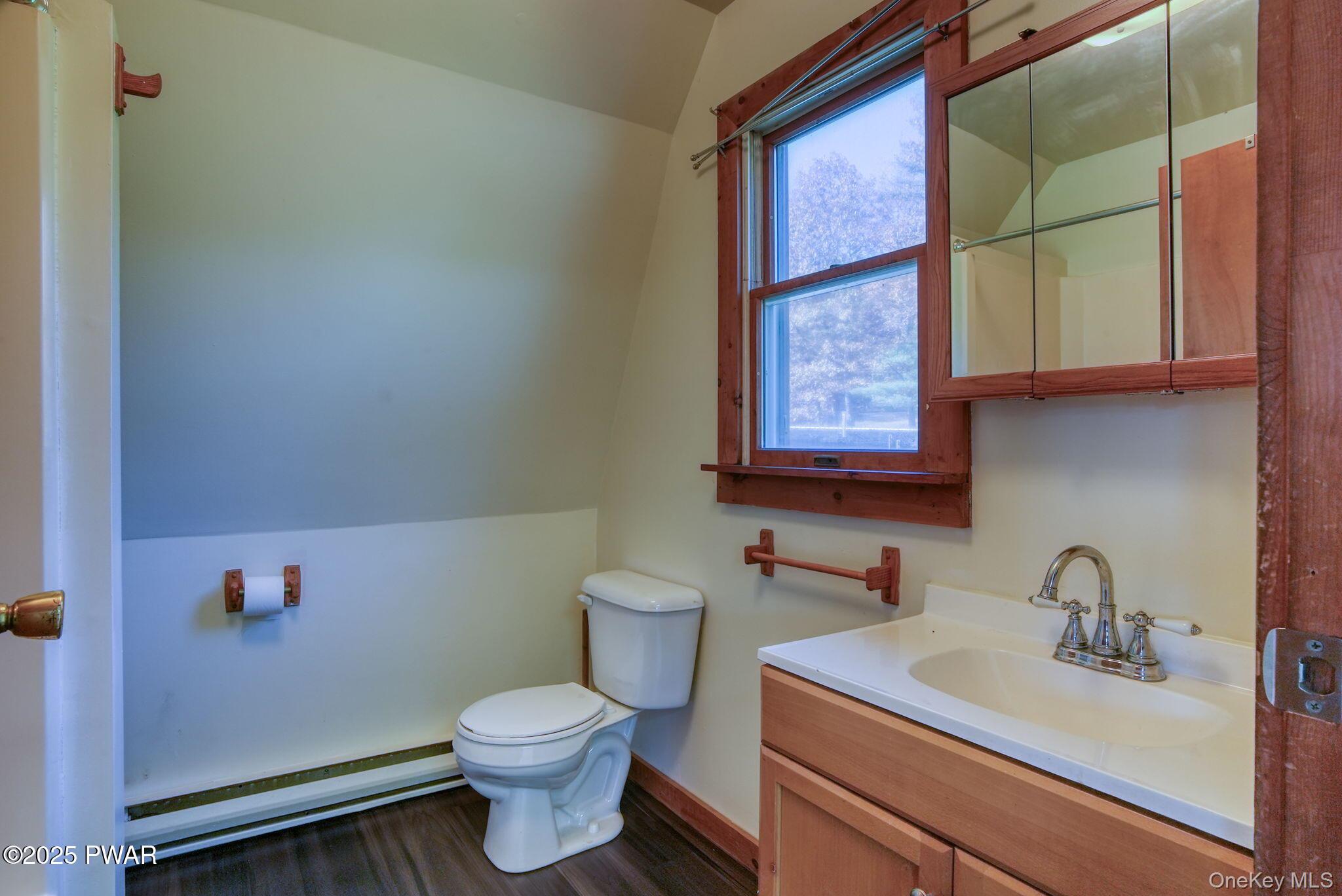 111 Mountain Springs Road, Milford, PA 18337