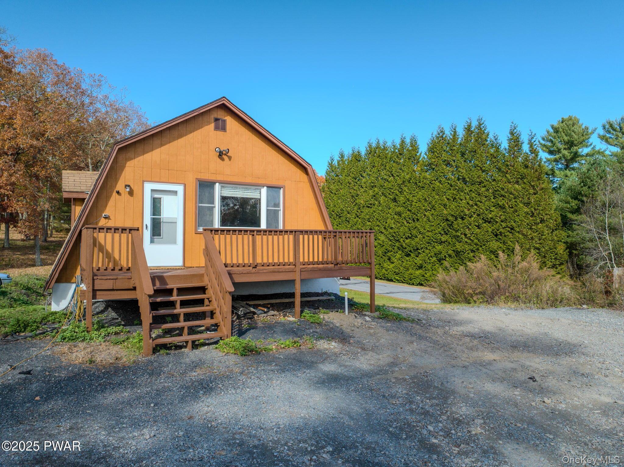 111 Mountain Springs Road, Milford, PA 18337