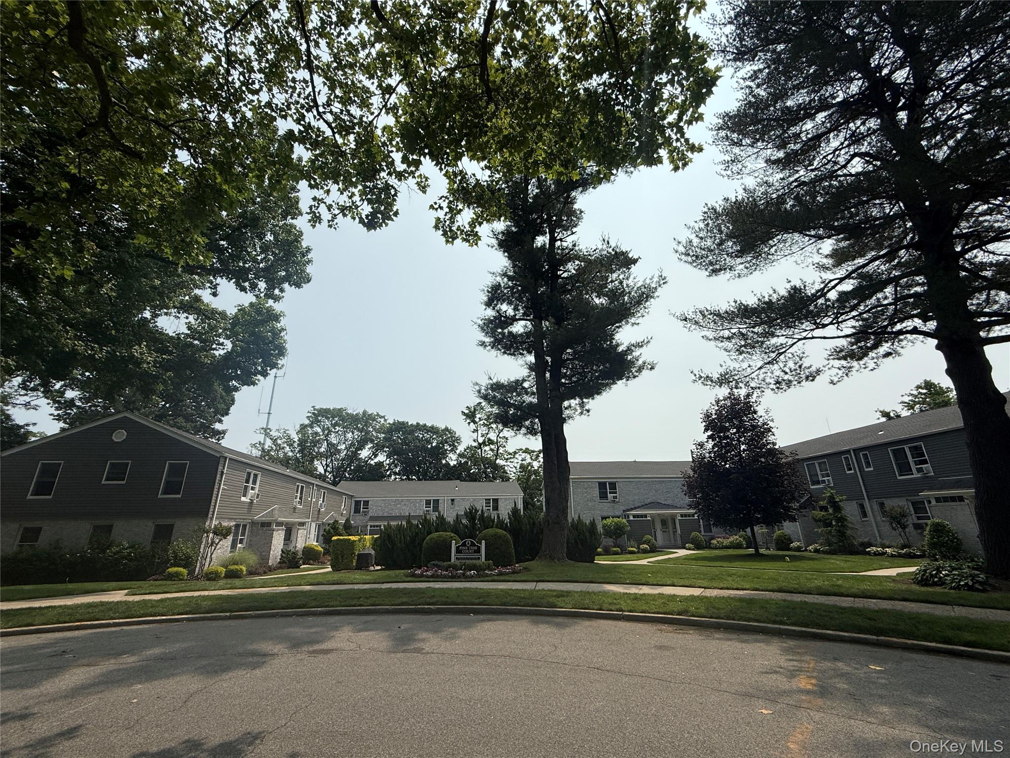 38L Glen Keith # 38L, Glen Cove, NY 11542