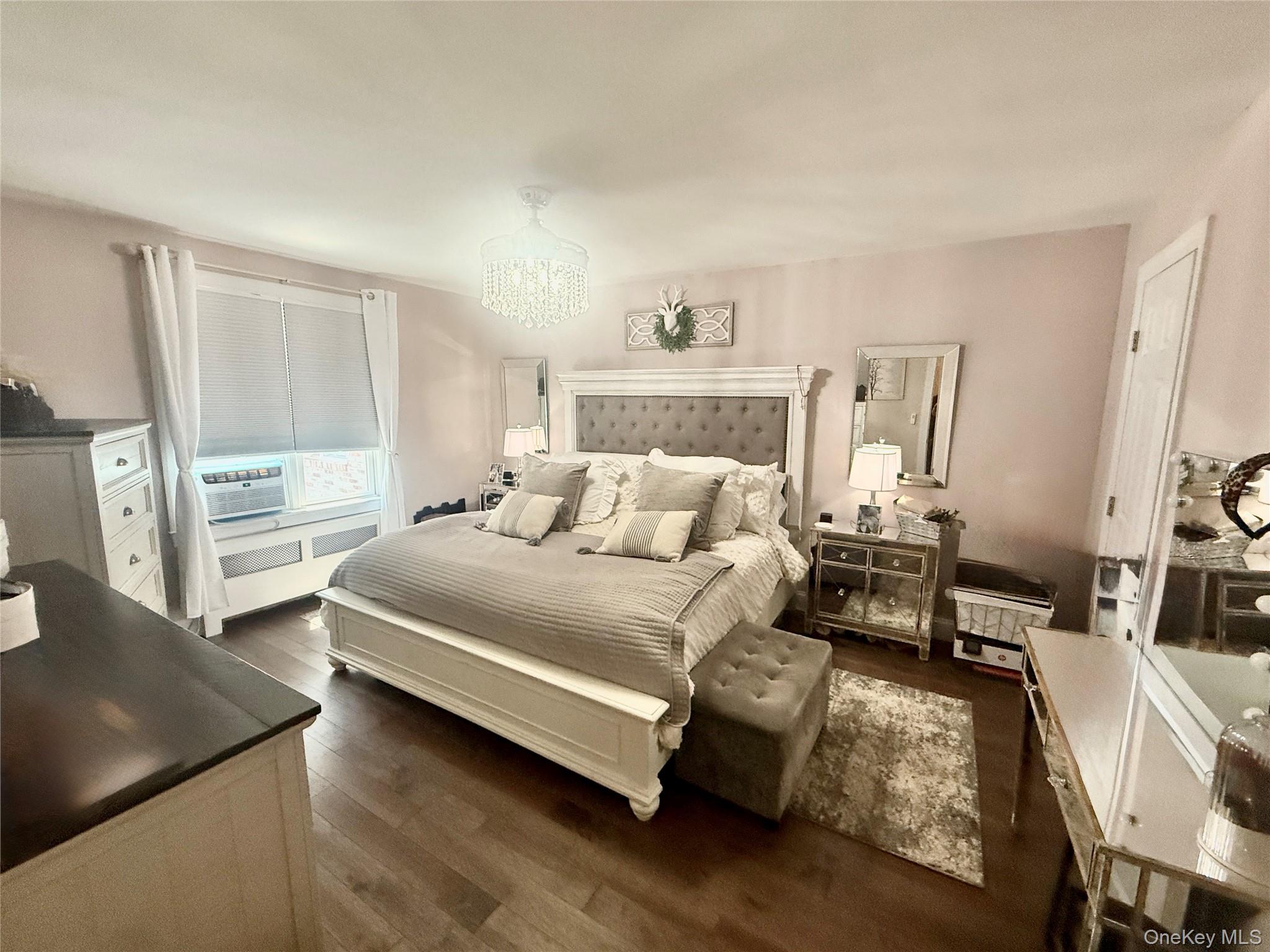 38L Glen Keith # 38L, Glen Cove, NY 11542