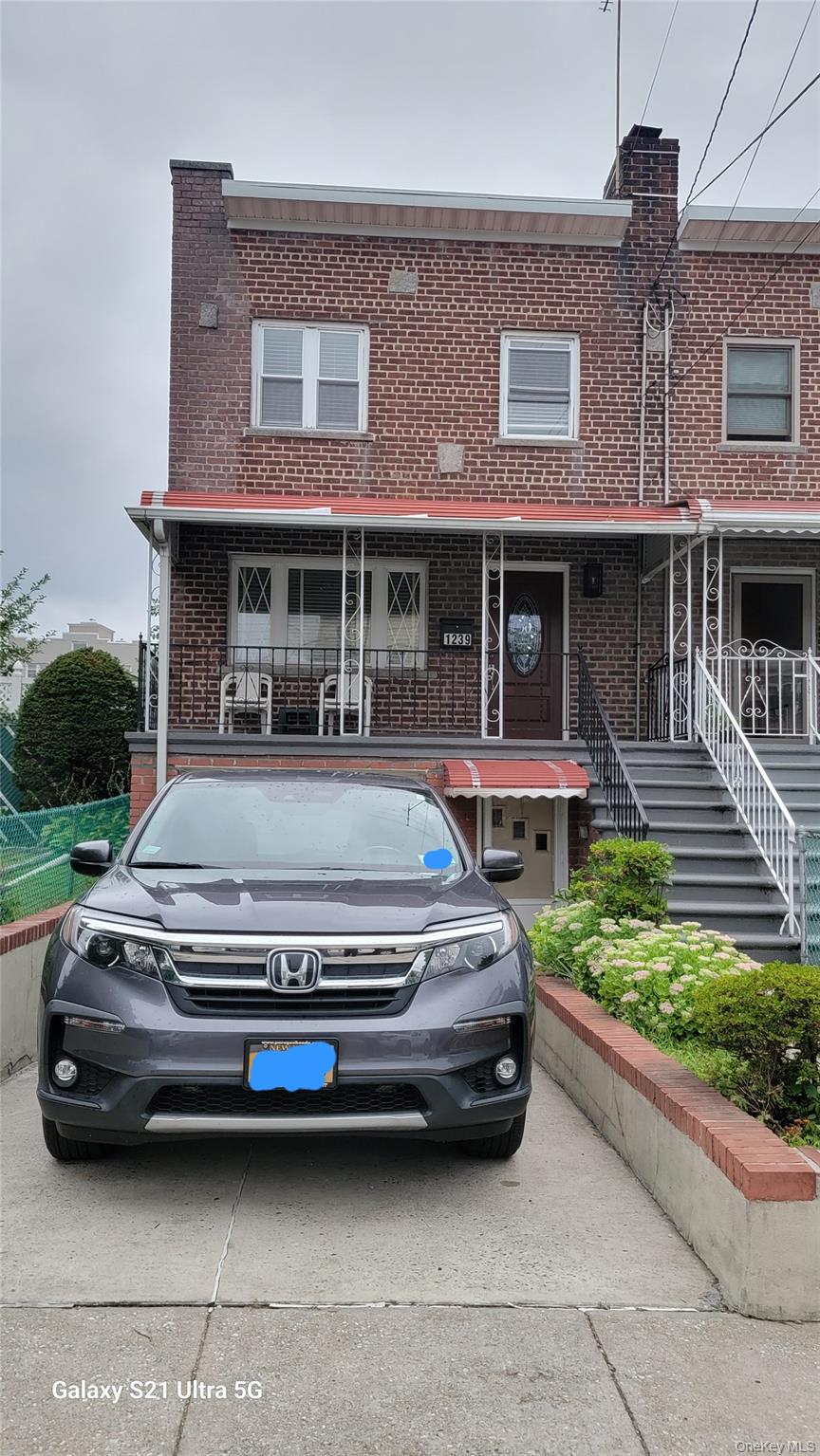 1239 Edison Avenue, Bronx, NY 10461