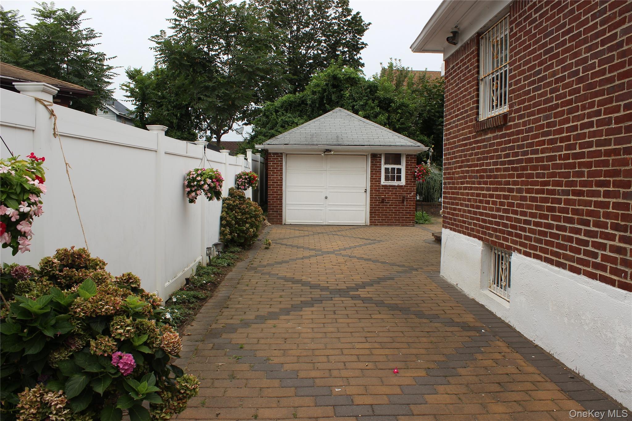 22211 100th Road, Queens Village, NY 11429